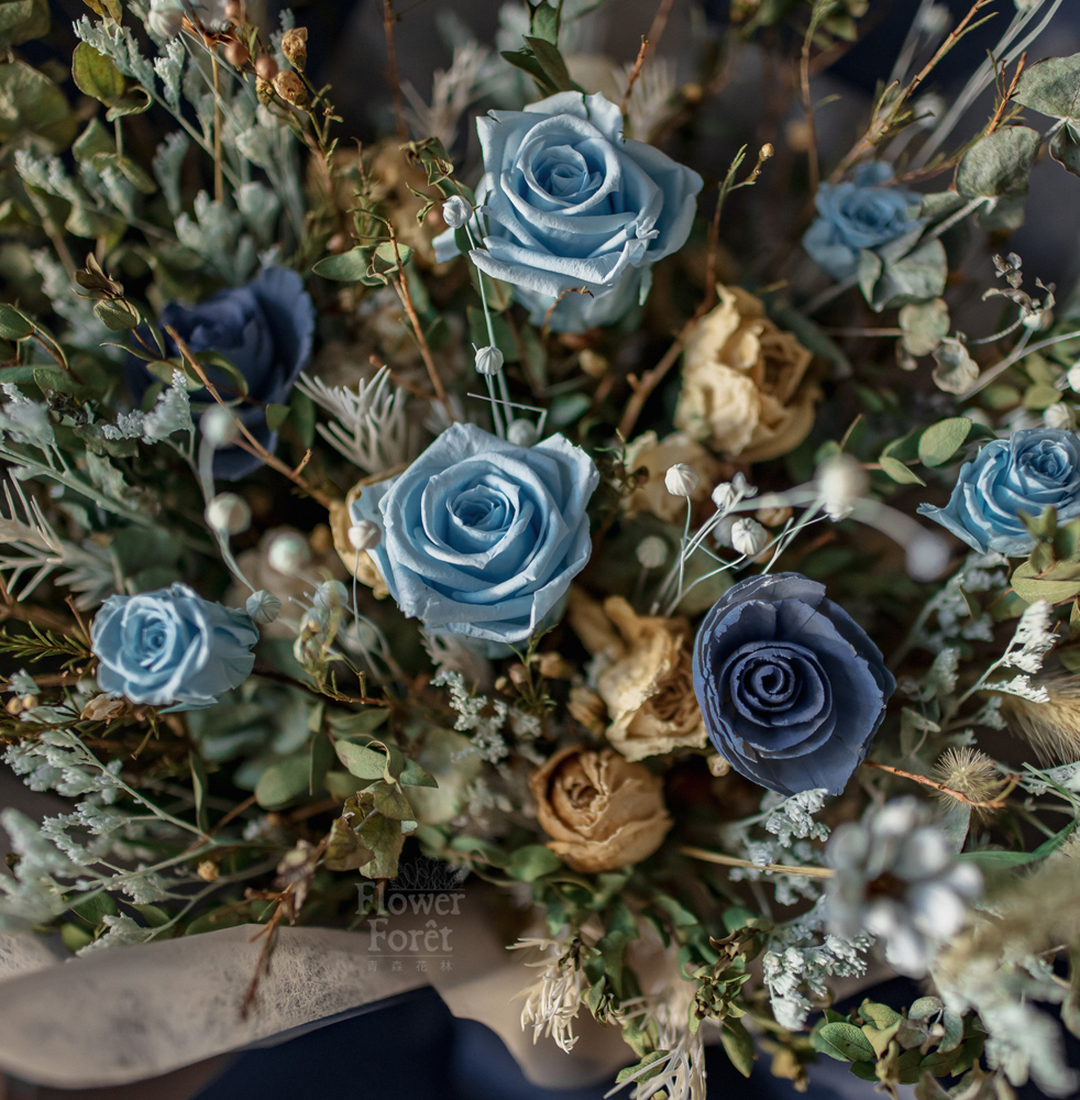 永生藍調玫瑰 | 花束