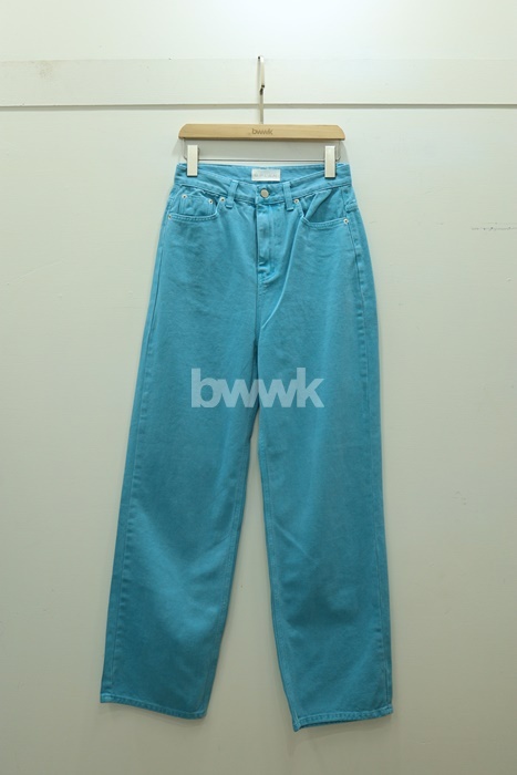 湖水綠 直筒牛仔長褲