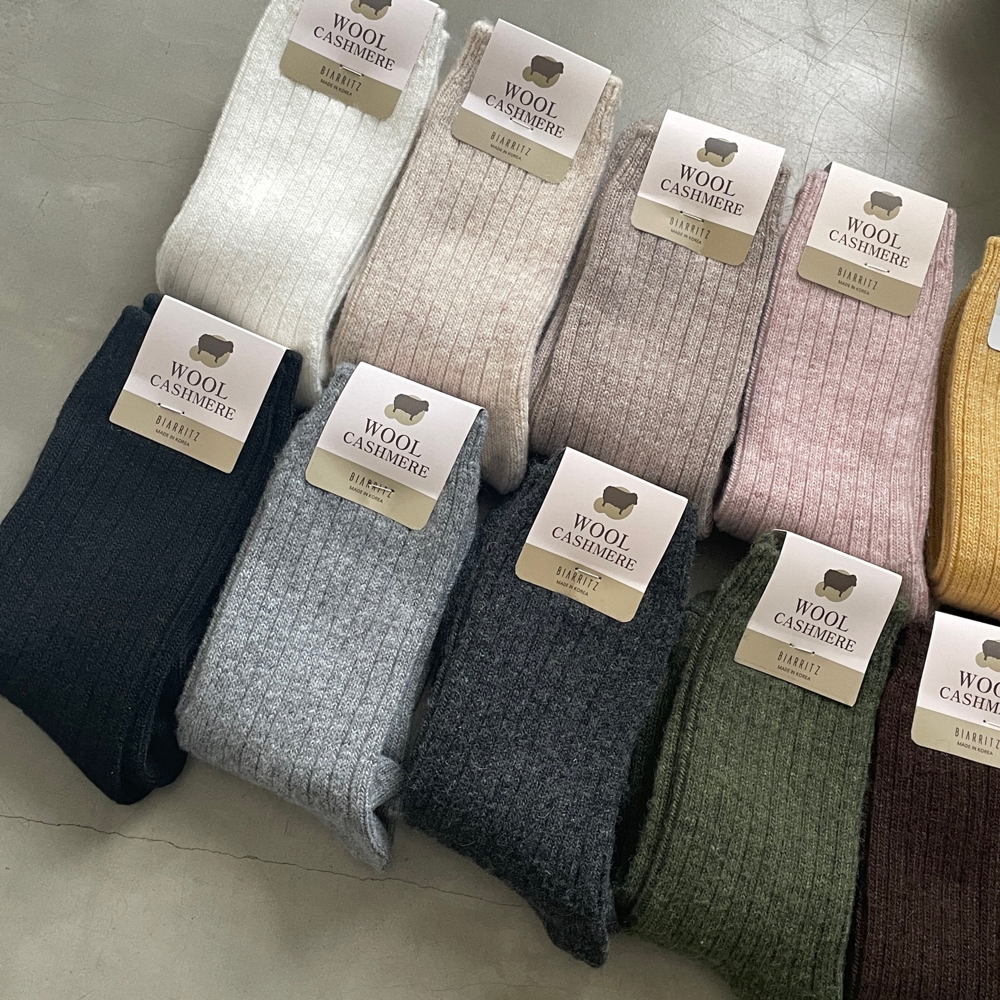 #預購 CASHMERE 羊毛襪 粗坑條 長襪