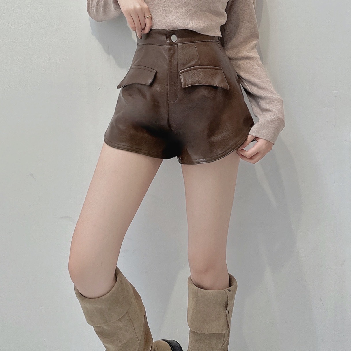 美圖A字皮革短褲/二色