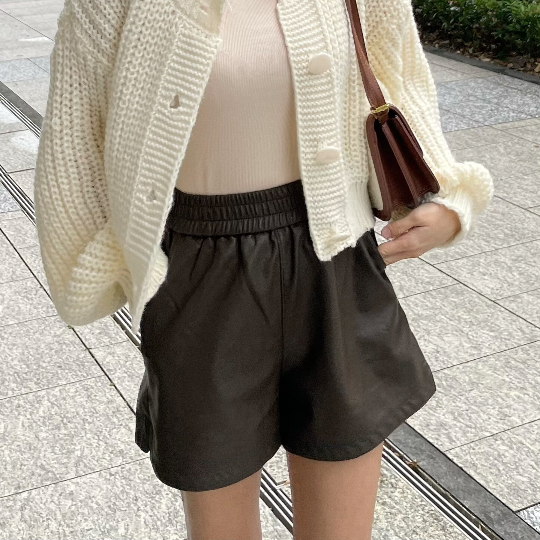 |現貨|鬆緊腰顯瘦短皮褲PU皮(S-XL)(3色)