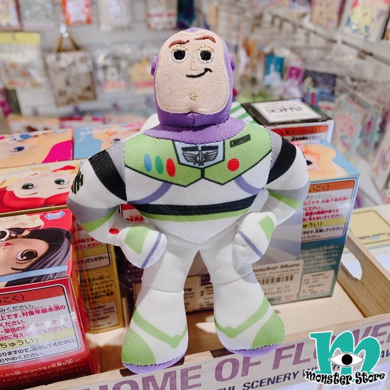 反斗奇兵巴斯扣針公仔掛飾