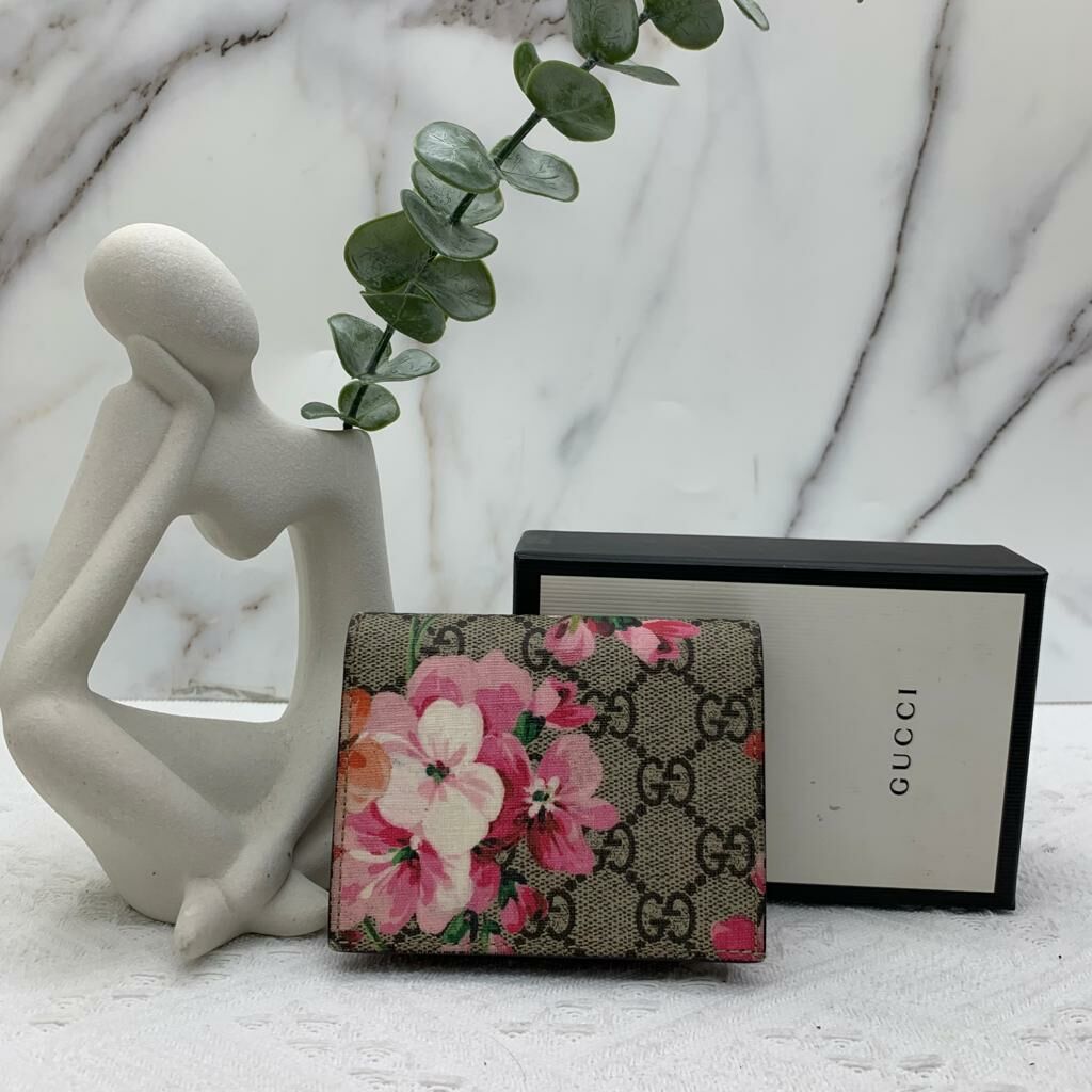 Gucci wallet