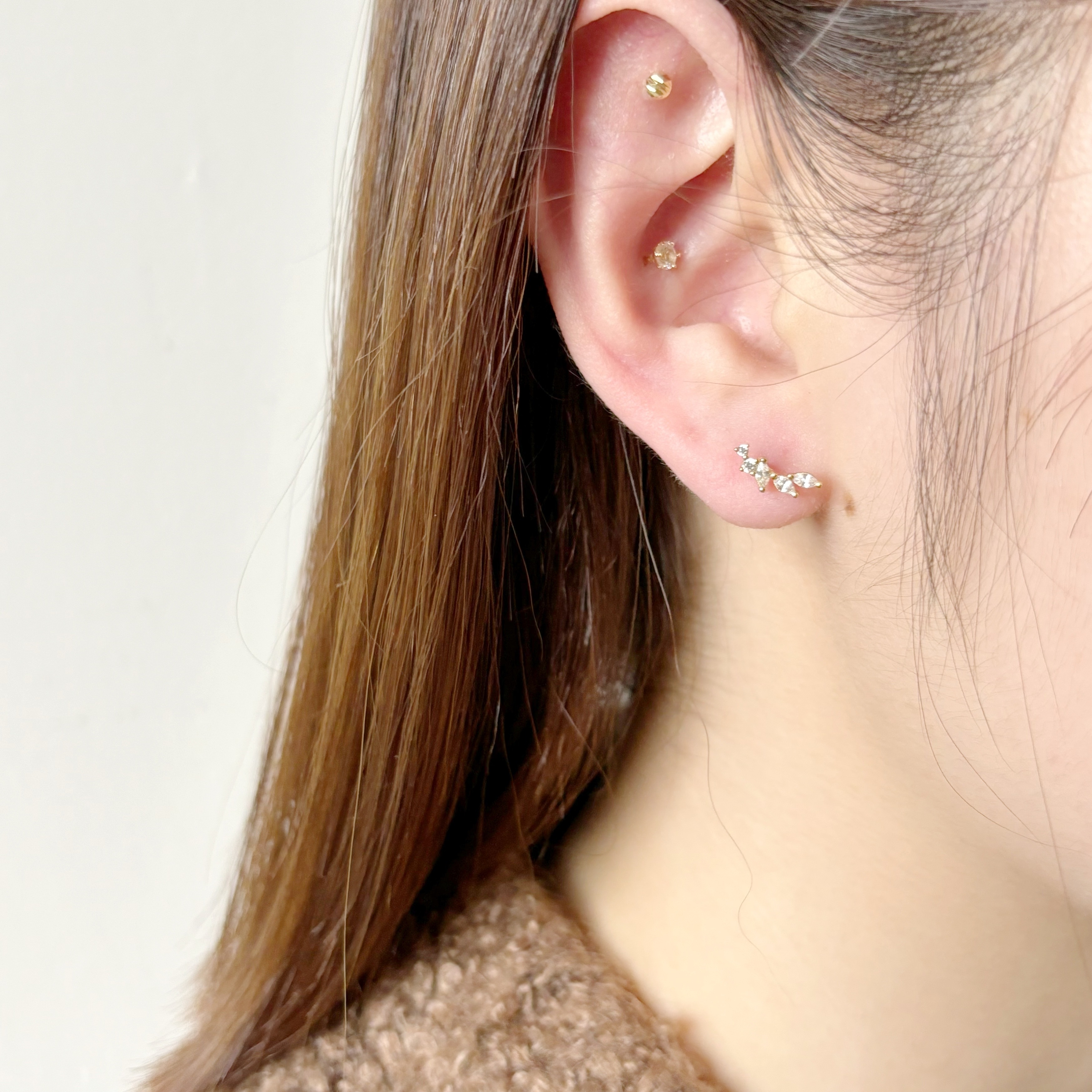 Leaves zircon piercing