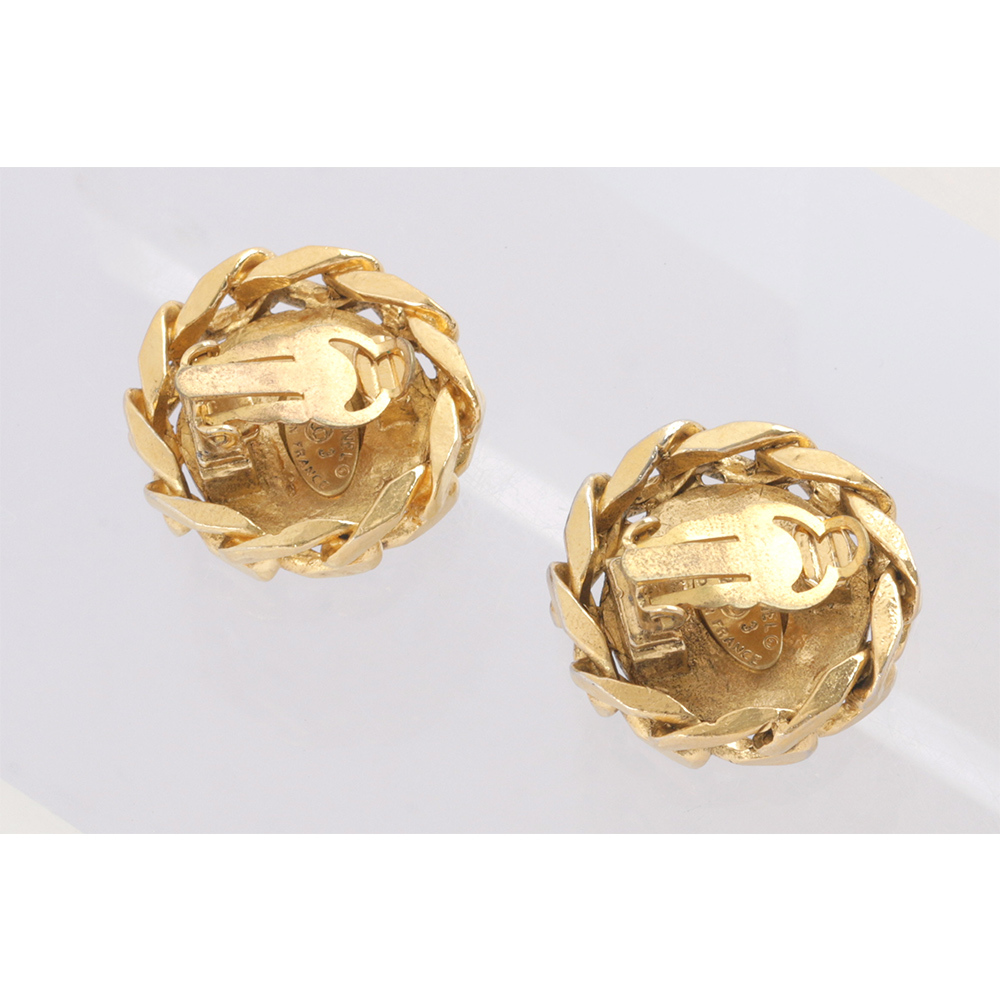 【CHANEL】鍊條圓形水鑽CC LOGO夾式耳環(金色)