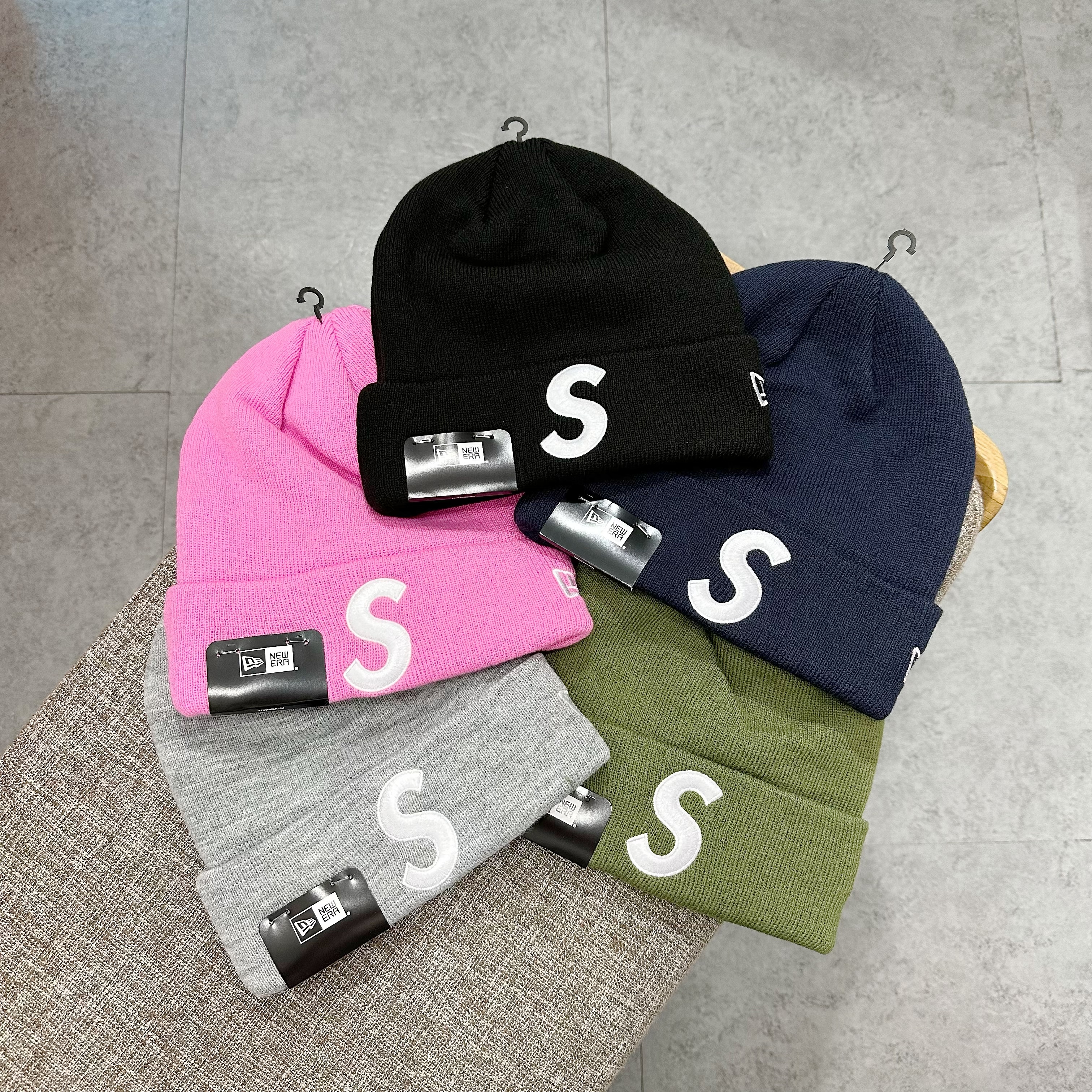SUPREME  NEW ERA S LOGO BEANIE