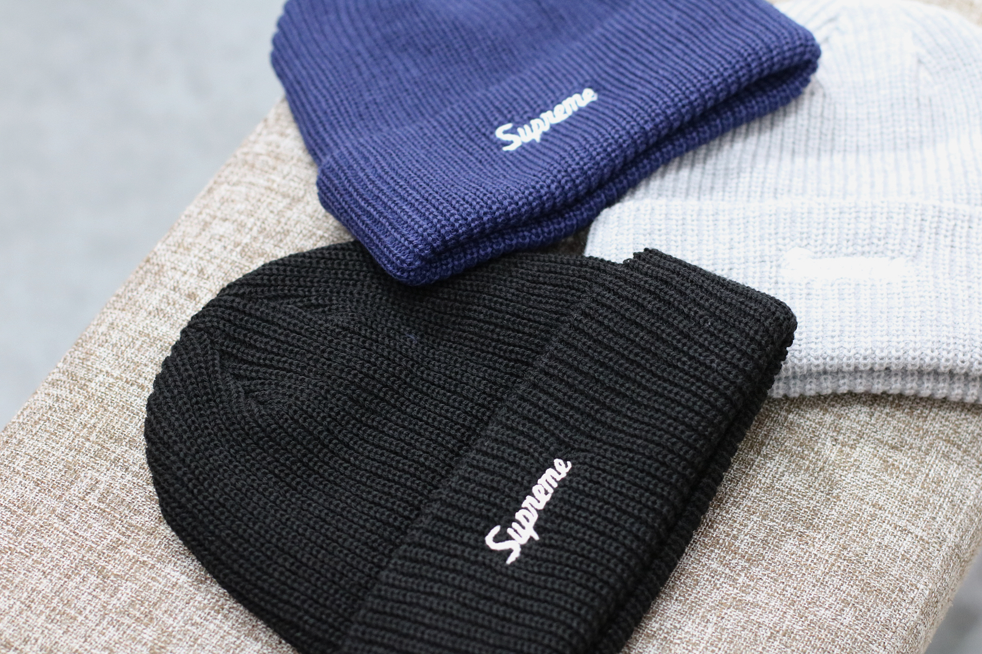 Supreme FW23 Loose Gauge Beanie