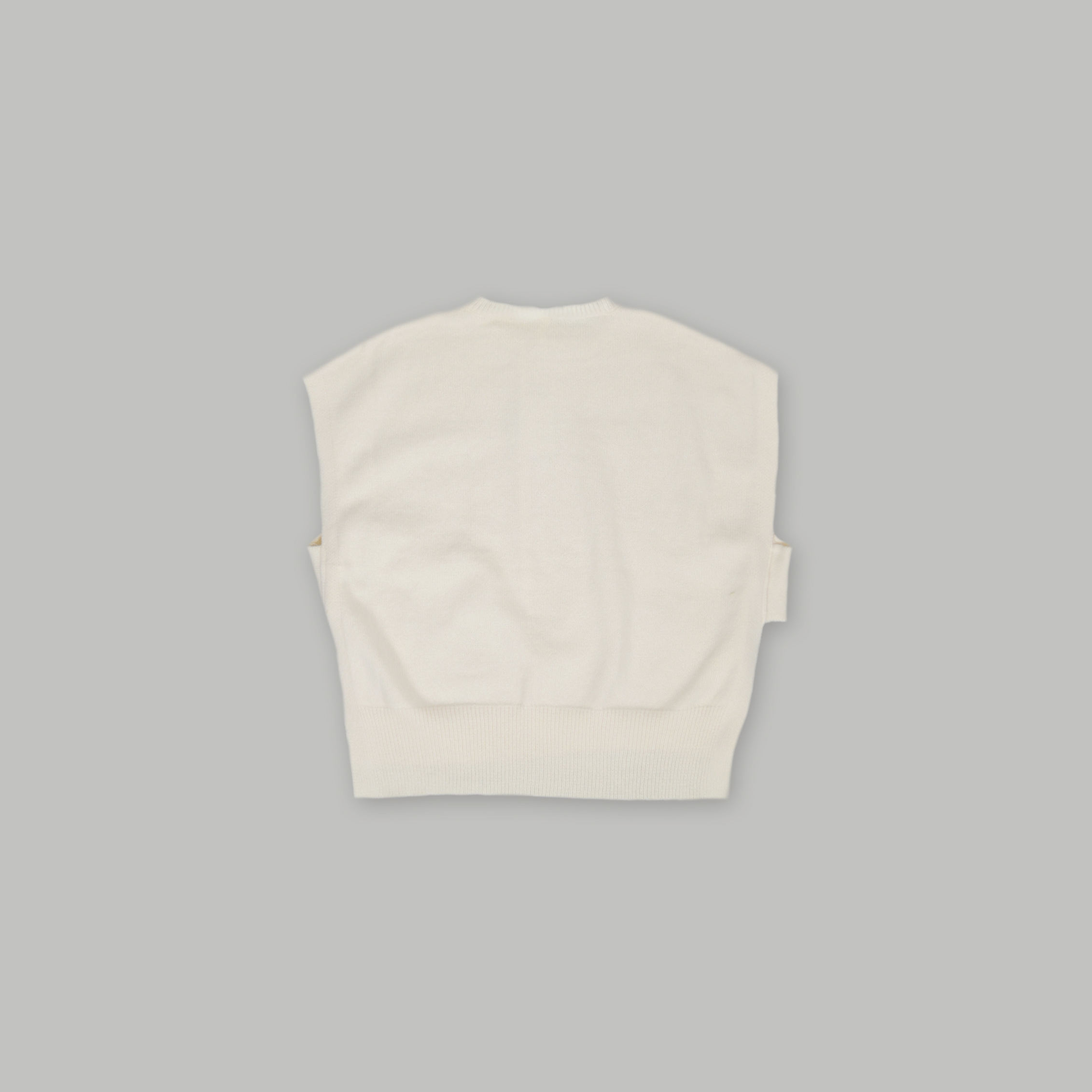 J.P.L. 圓領法式袖毛圈織花背心 ╭ 2色 ╮