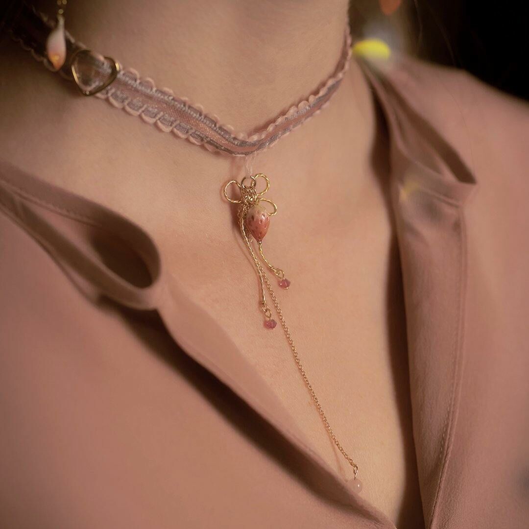 Berry-bow Lace Choker