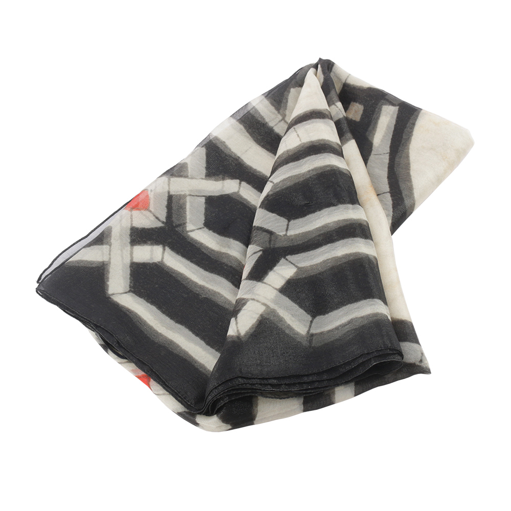 【CHANEL】絲質混尼龍金蔥花朵圍巾(黑色/白色)