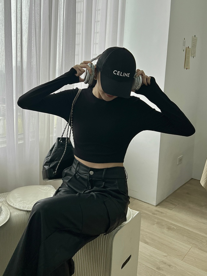 短版合身細坑紋上衣*6色