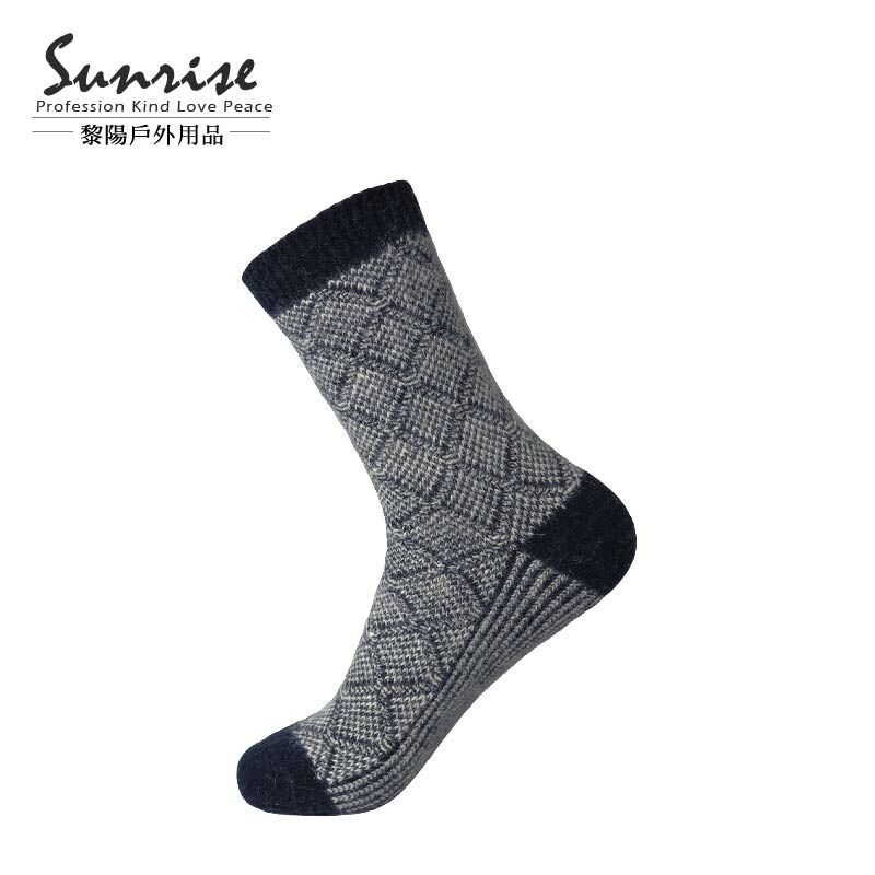 英倫菱格中筒羊毛襪 男款 (2色) WOOL/透氣吸汗/保暖舒適/彈性耐磨/輕量柔軟 44CFA54836