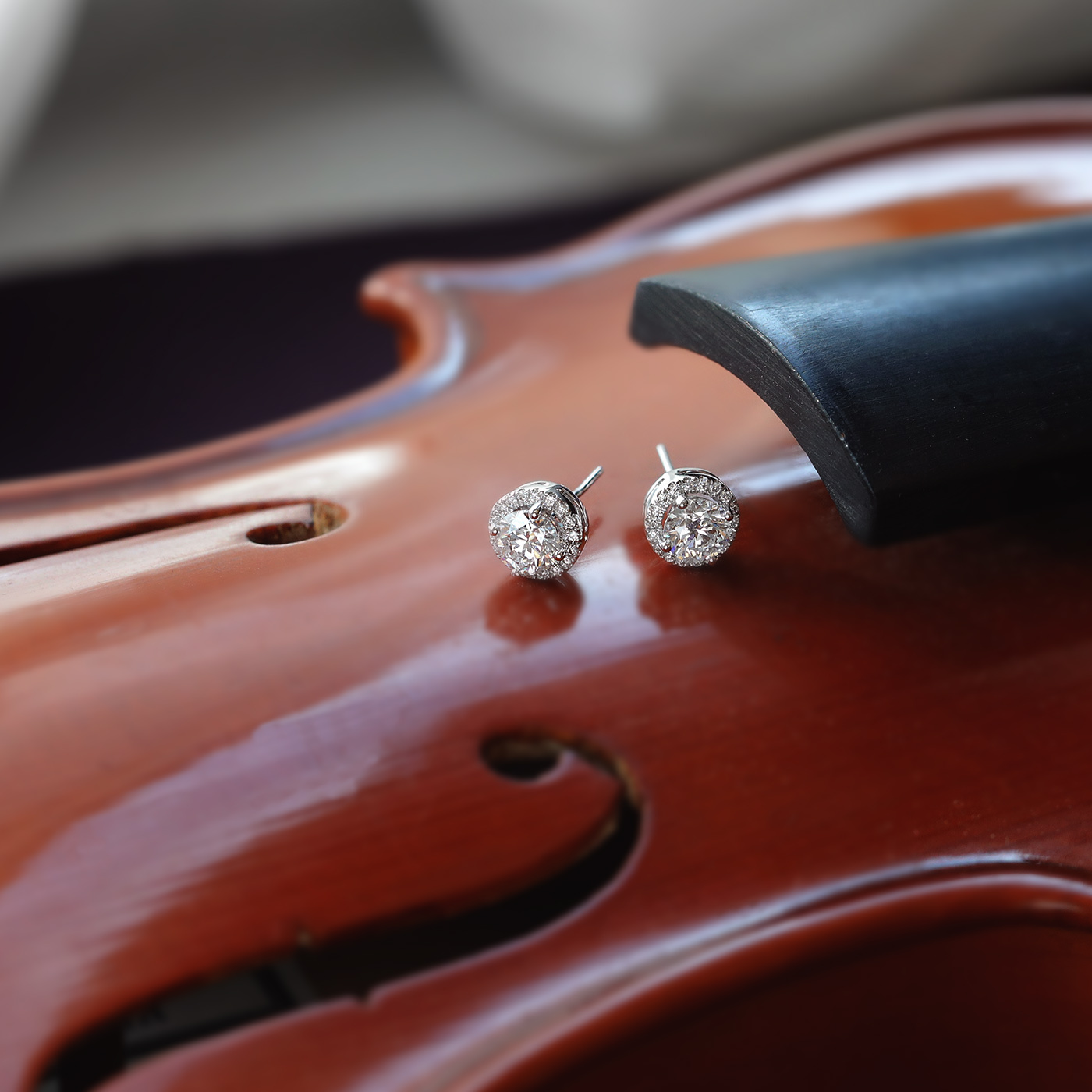 環抱愛 — GIA1克拉鑽石耳環