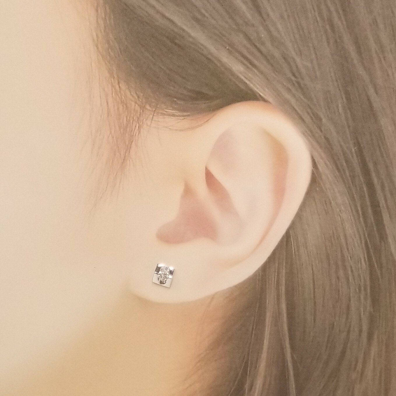 全新18K白金【主石18份鑽石】耳環