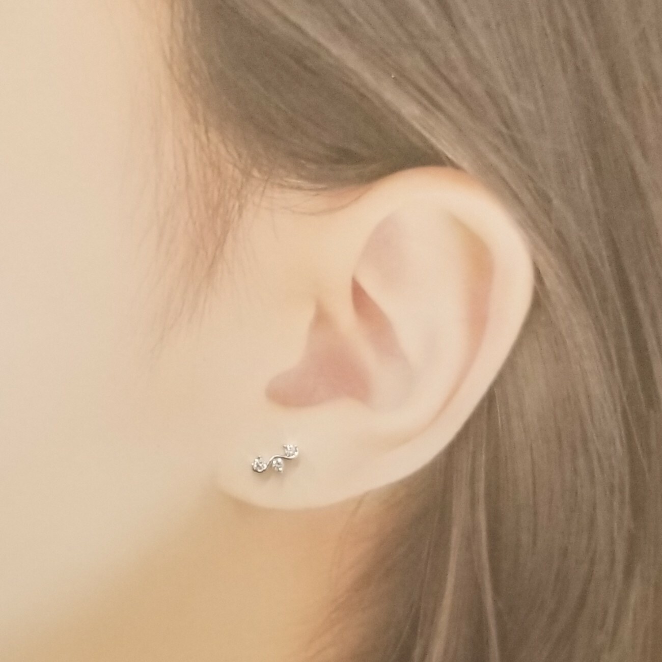 全新18K白金12份鑽石耳環