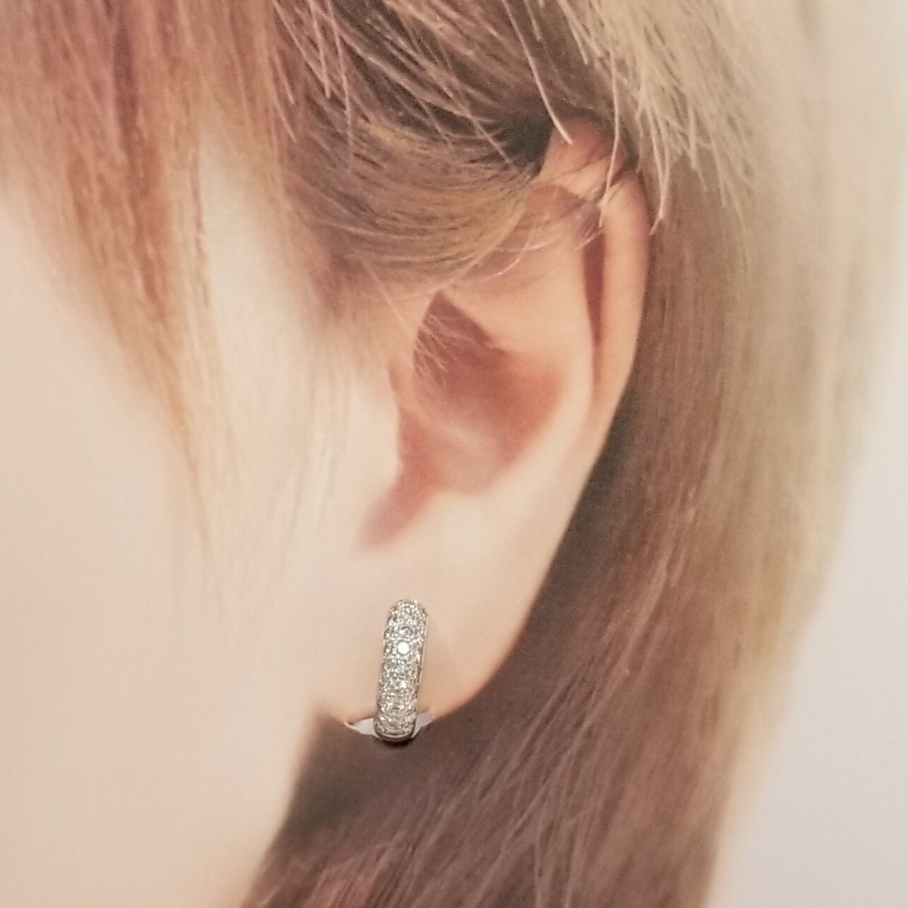 全新18K白金1卡鑽石圈耳環