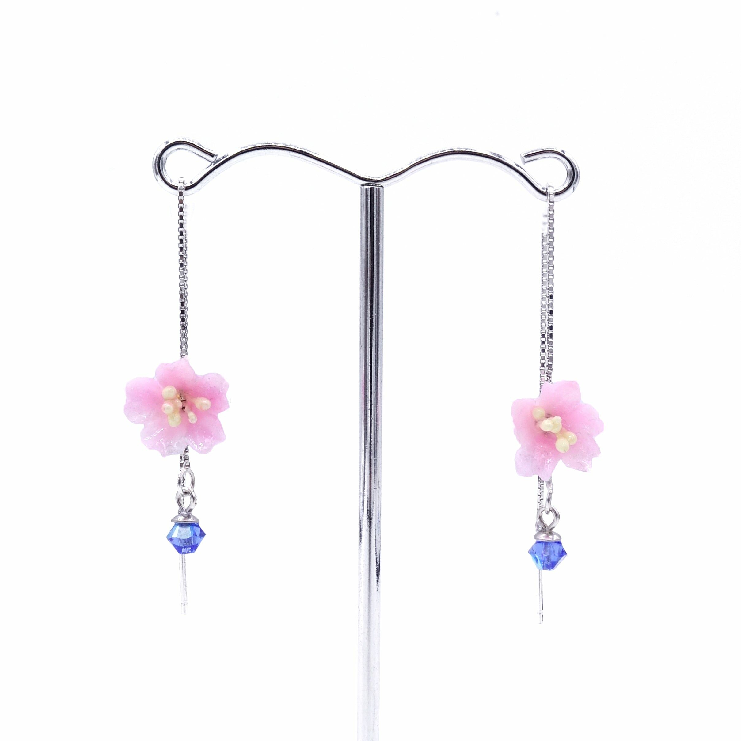 SAKURA COLLECTION Night-Sakura Floral Ear Chains
