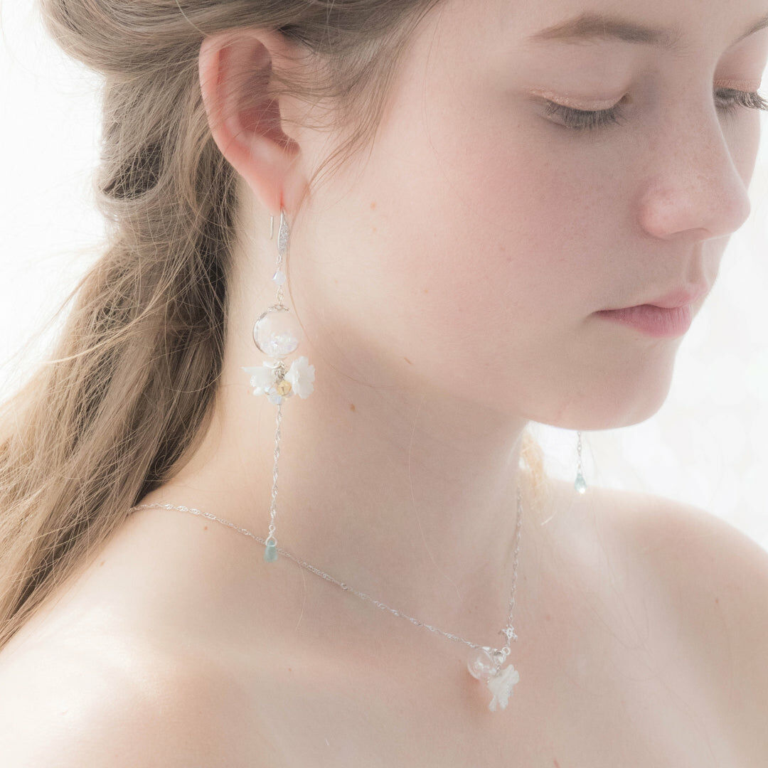 POM POM Peony Crystal Globe 925 Silver Necklace