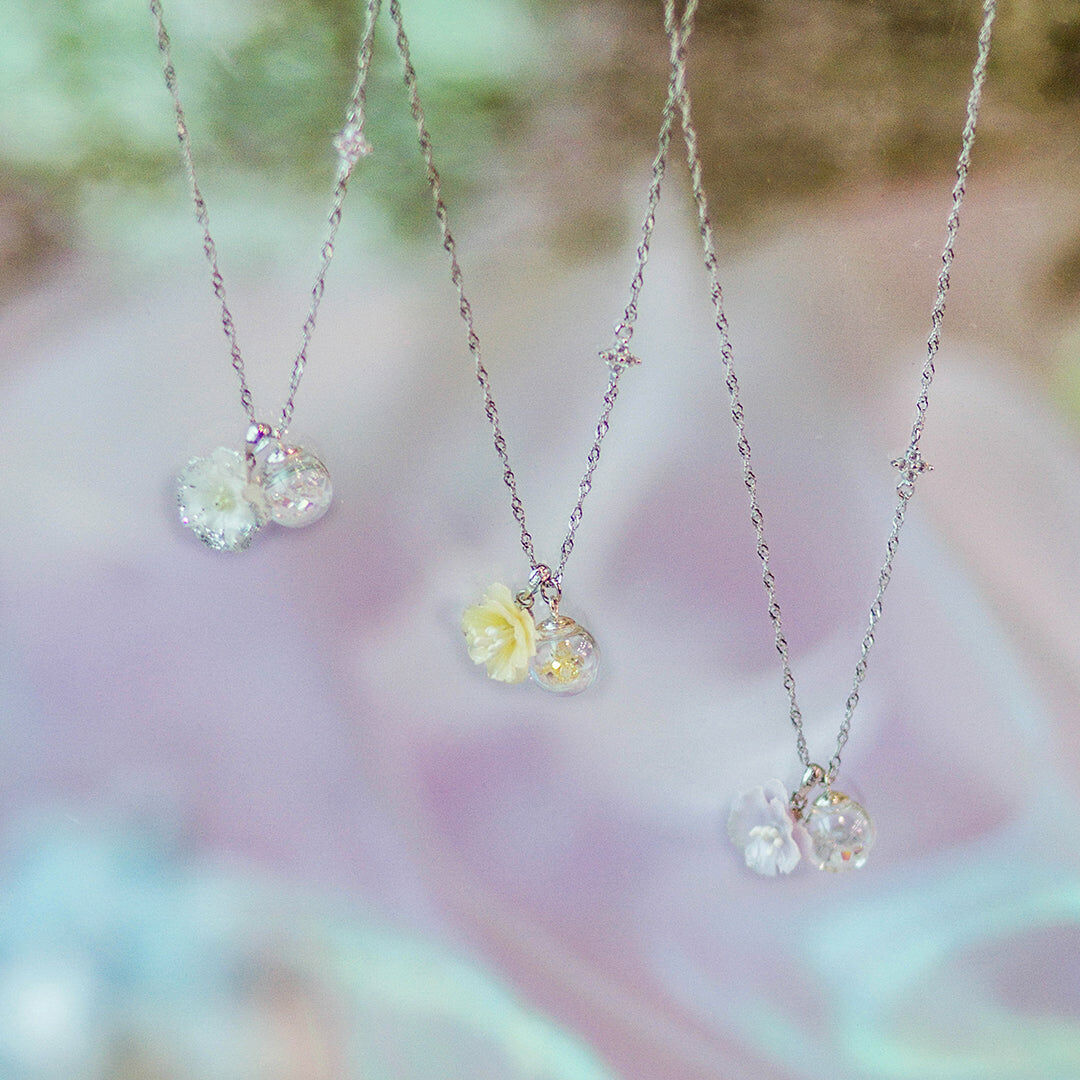 POM POM Peony Crystal Globe 925 Silver Necklace