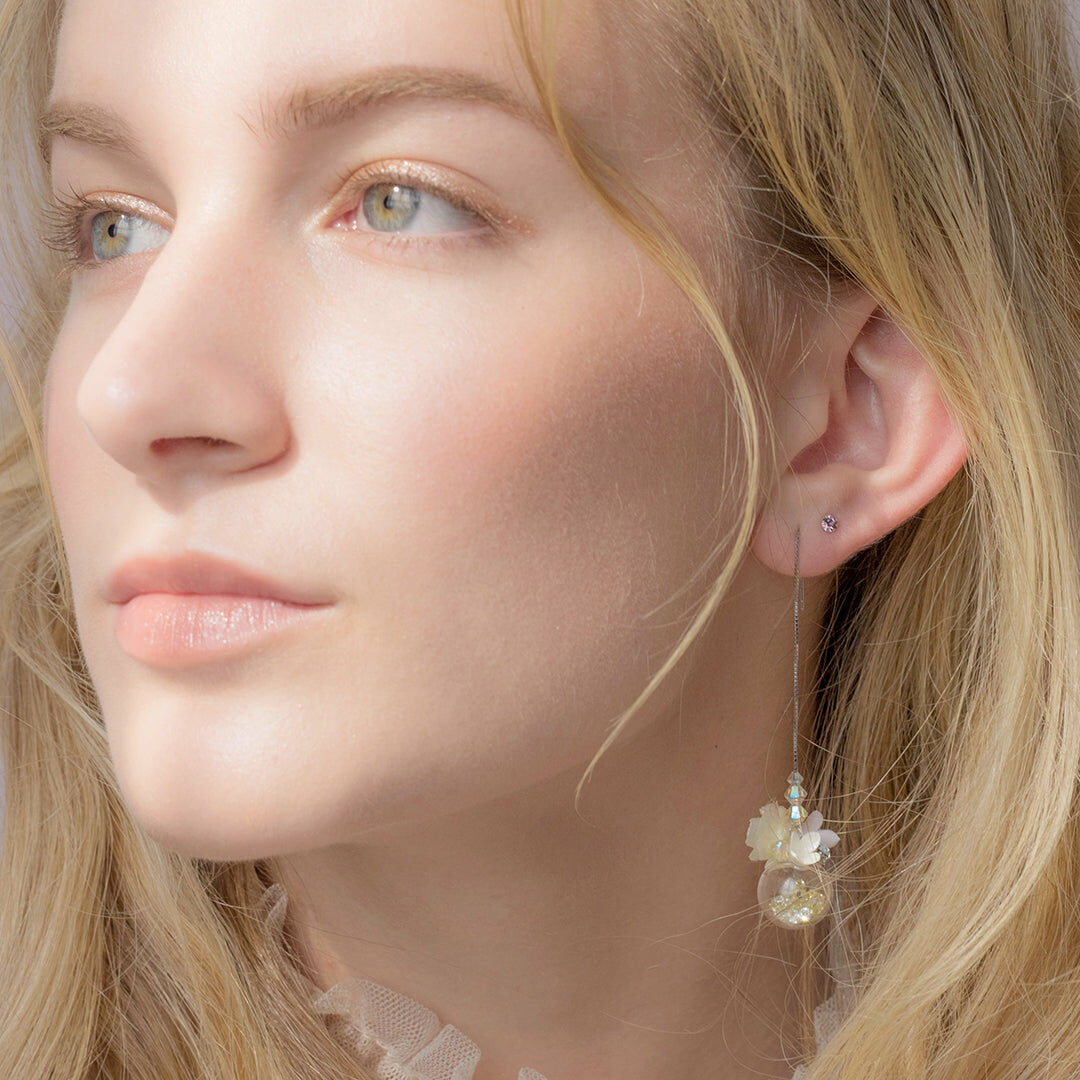 POM POM Peony Snow 925 Silver Ear Chains