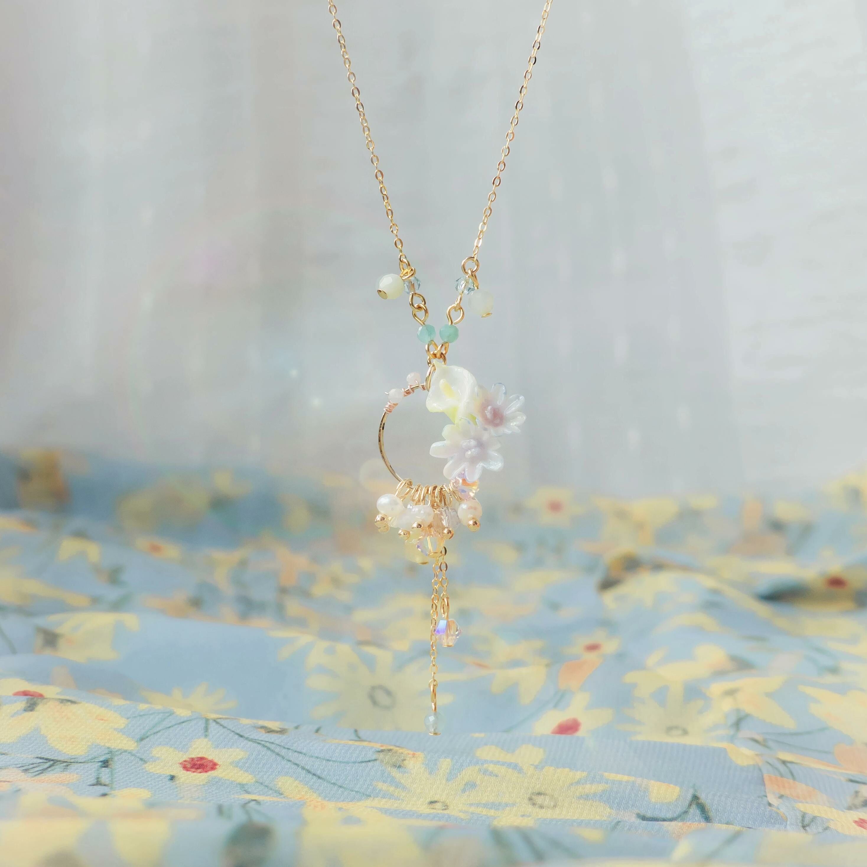 #7 ZODIAC Leo Sun Cliff Calla Lily 14K- gold plated 925 Silver Necklace