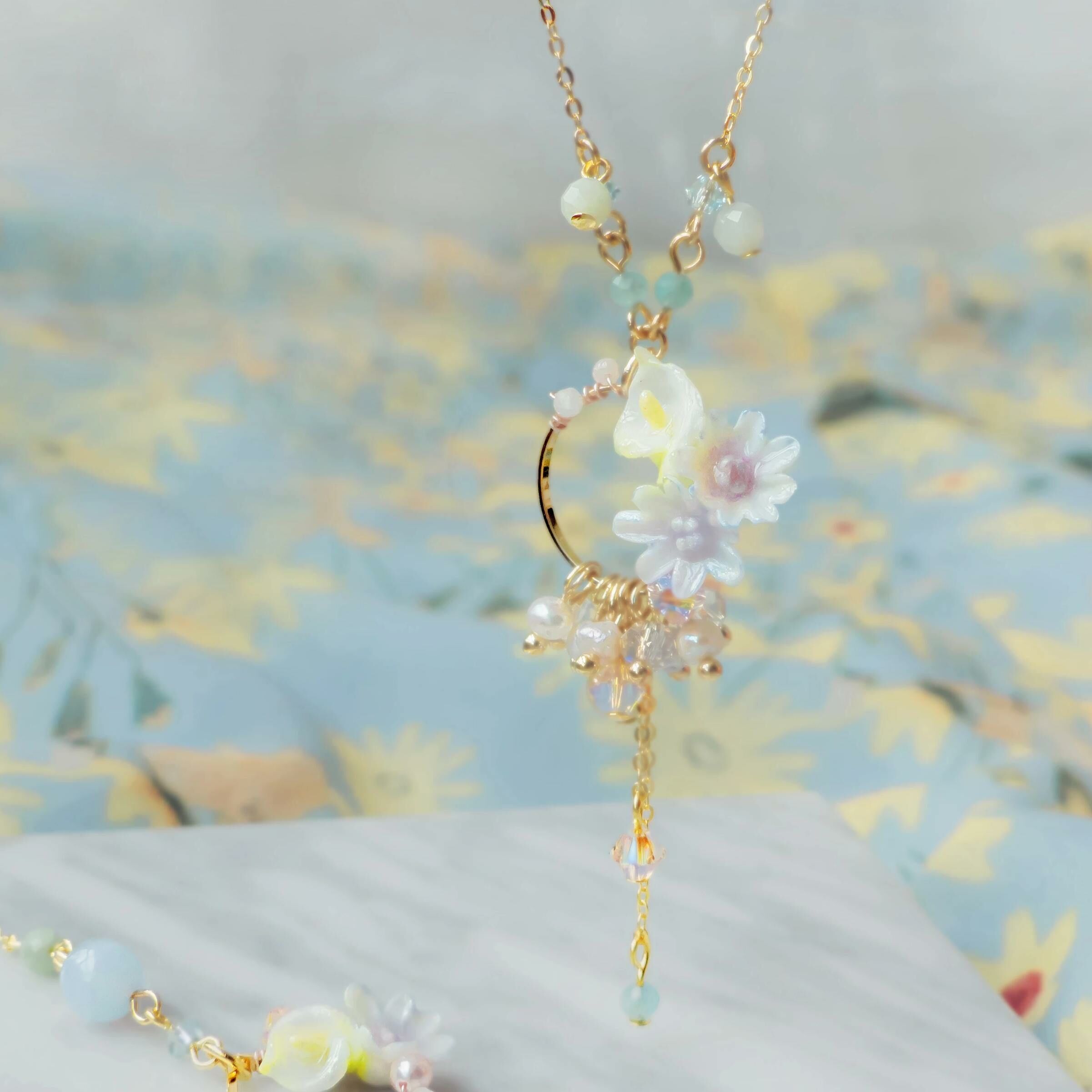 #7 ZODIAC Leo Sun Cliff Calla Lily 14K- gold plated 925 Silver Necklace