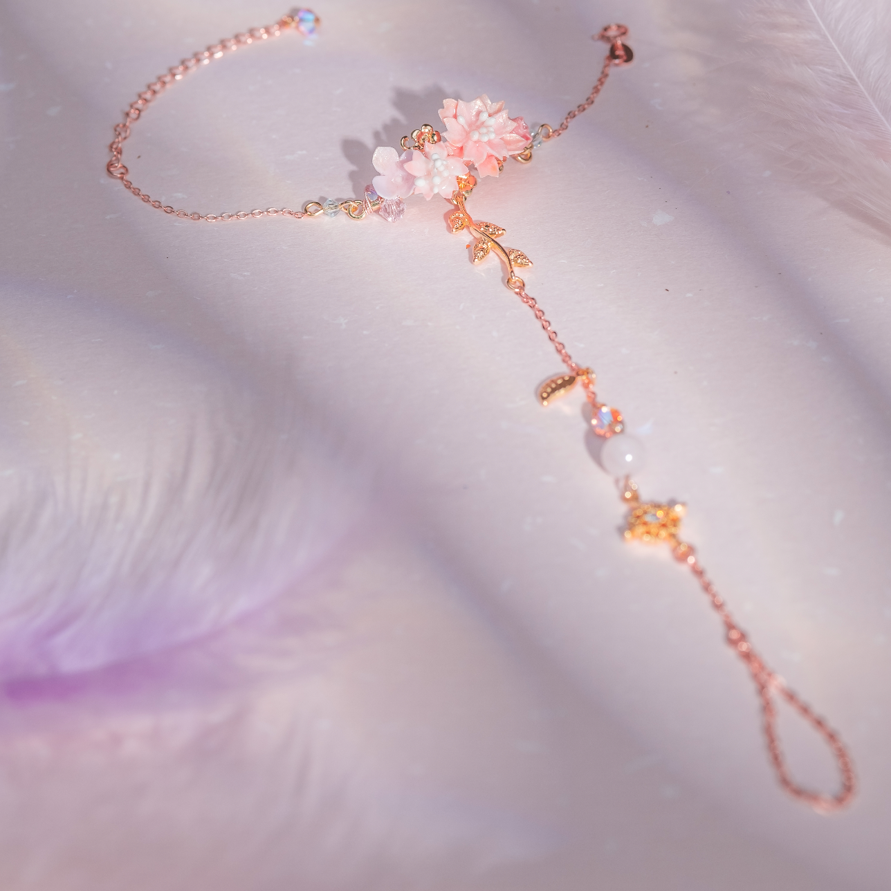 Fondle of Sakura Mini Bouqet T-Bracelet