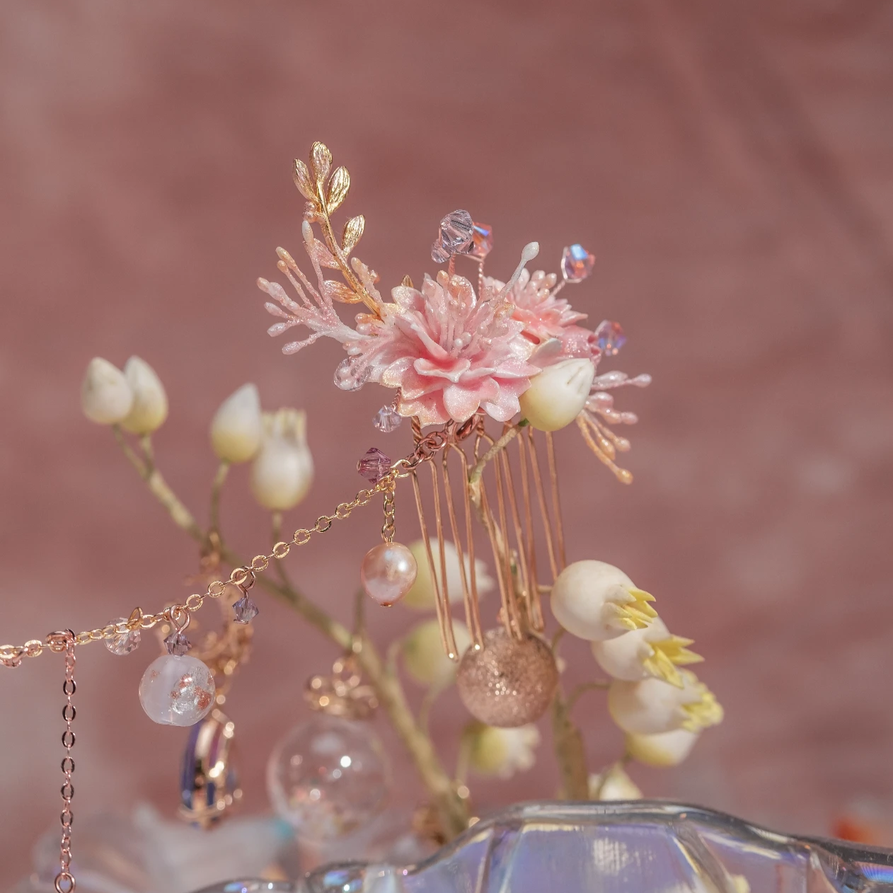 Sakura Shore Hair Comb with Detachable Chain