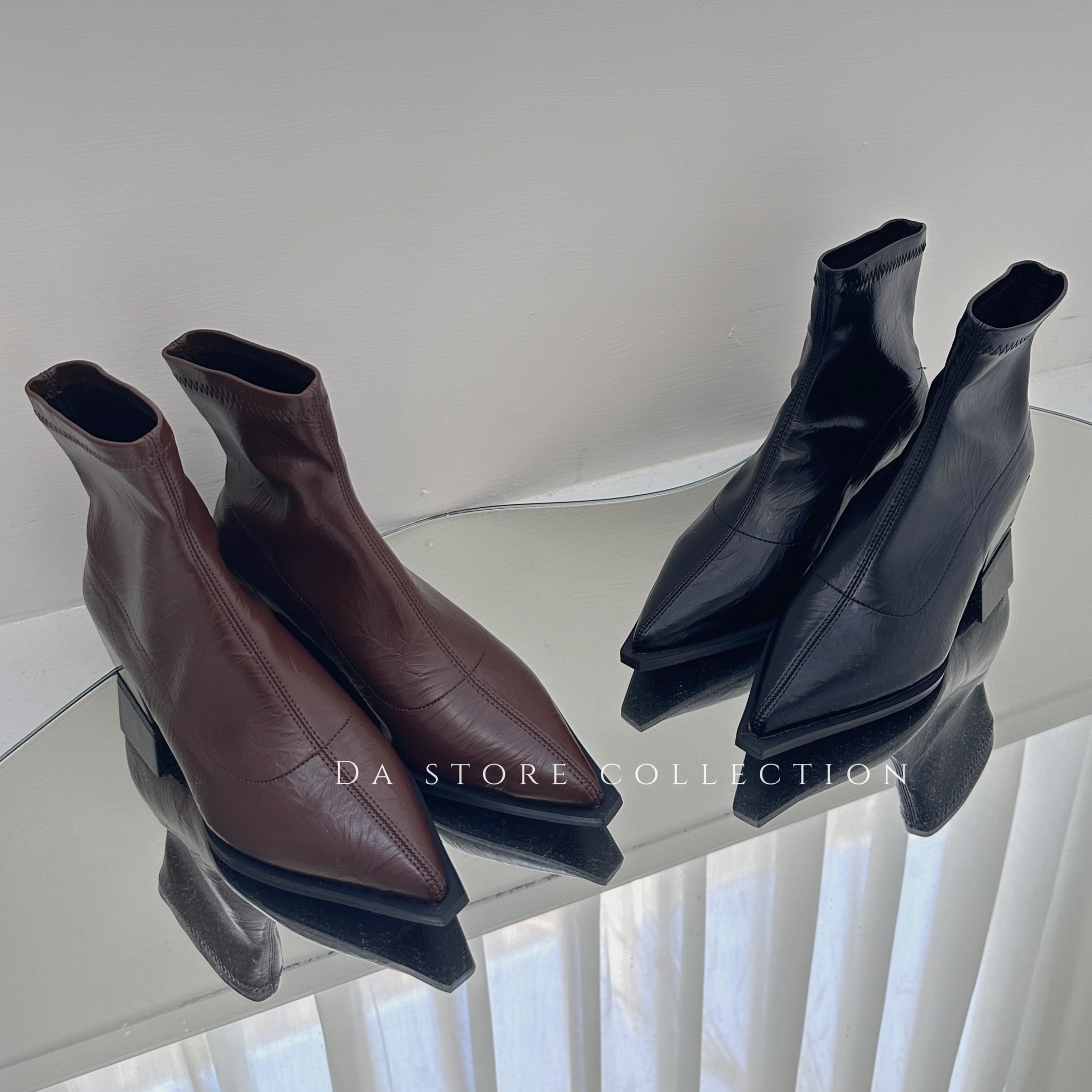 摩登時髦尖頭短靴/二色