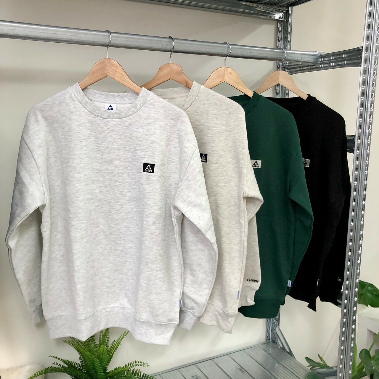 GERRY 刺繡logo露營圖騰大學Tee GE24AW19