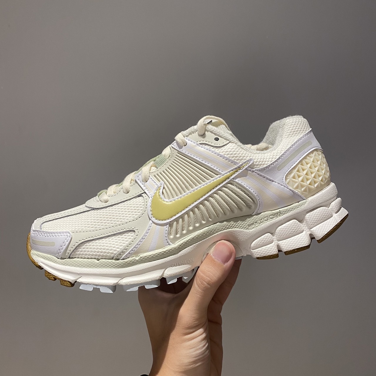 Nike Zoom Vomero 5 青檸配色 FV3638-171