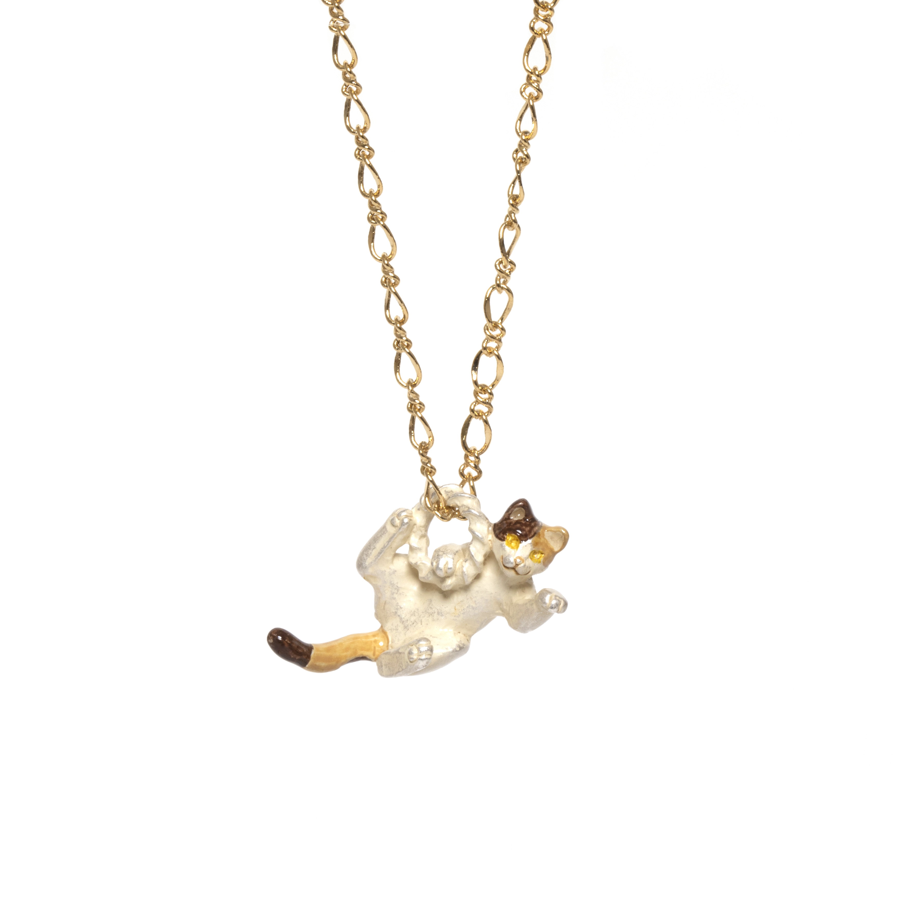 舉起手打招呼的花貓頸鏈