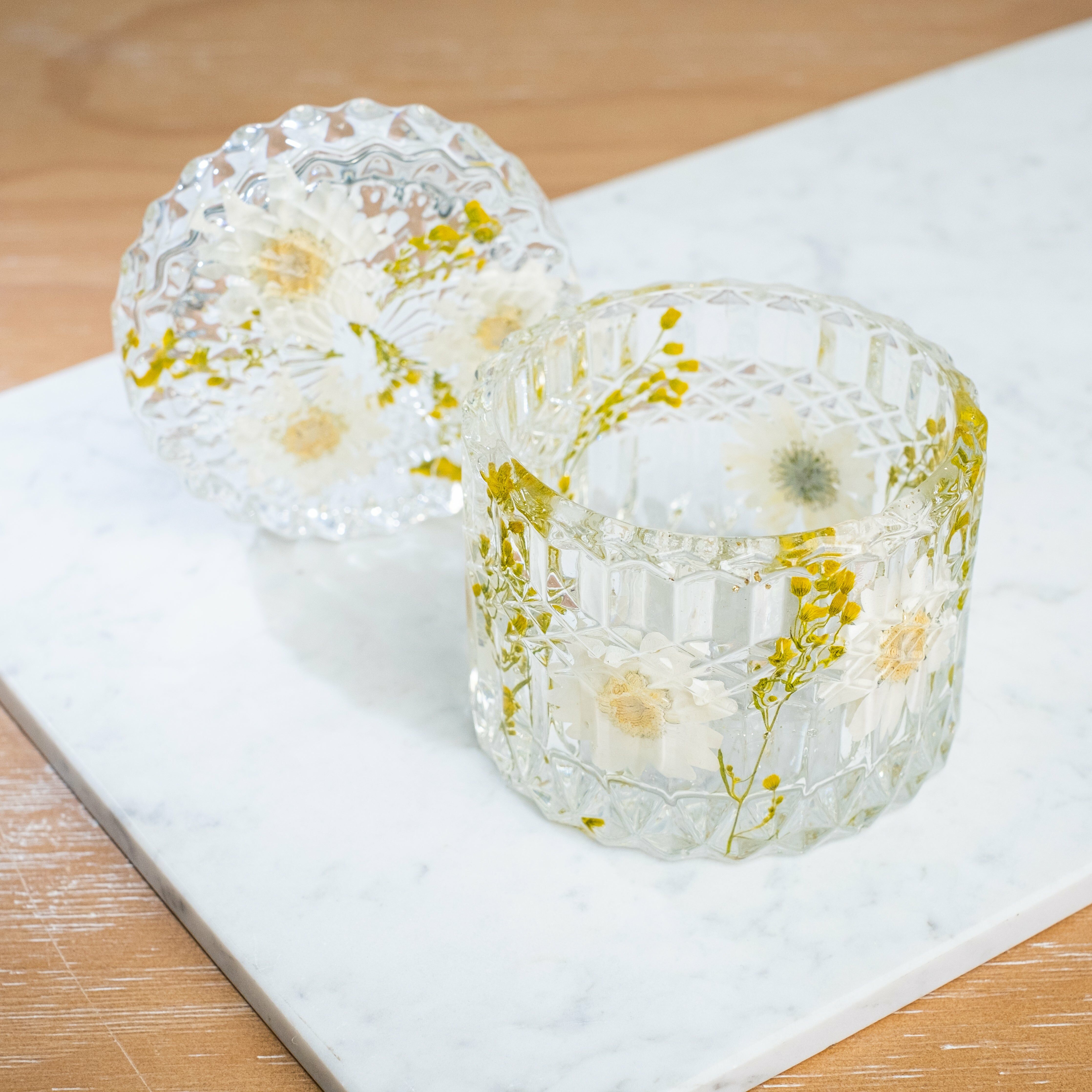 ➆ Daisy Honey Comb Accessories Box