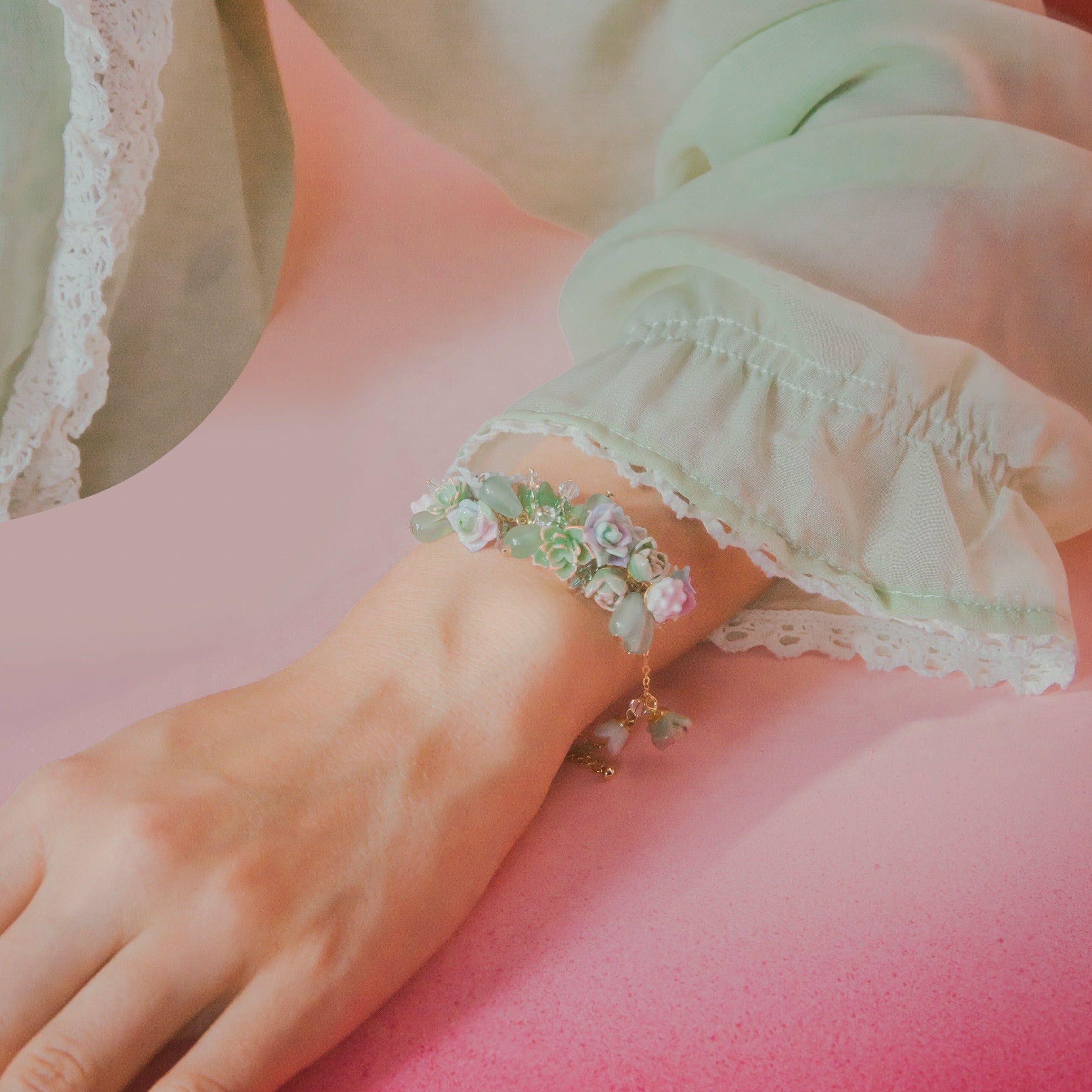 Hazy Days of Summer Chunky Succulent Charm Bracelet