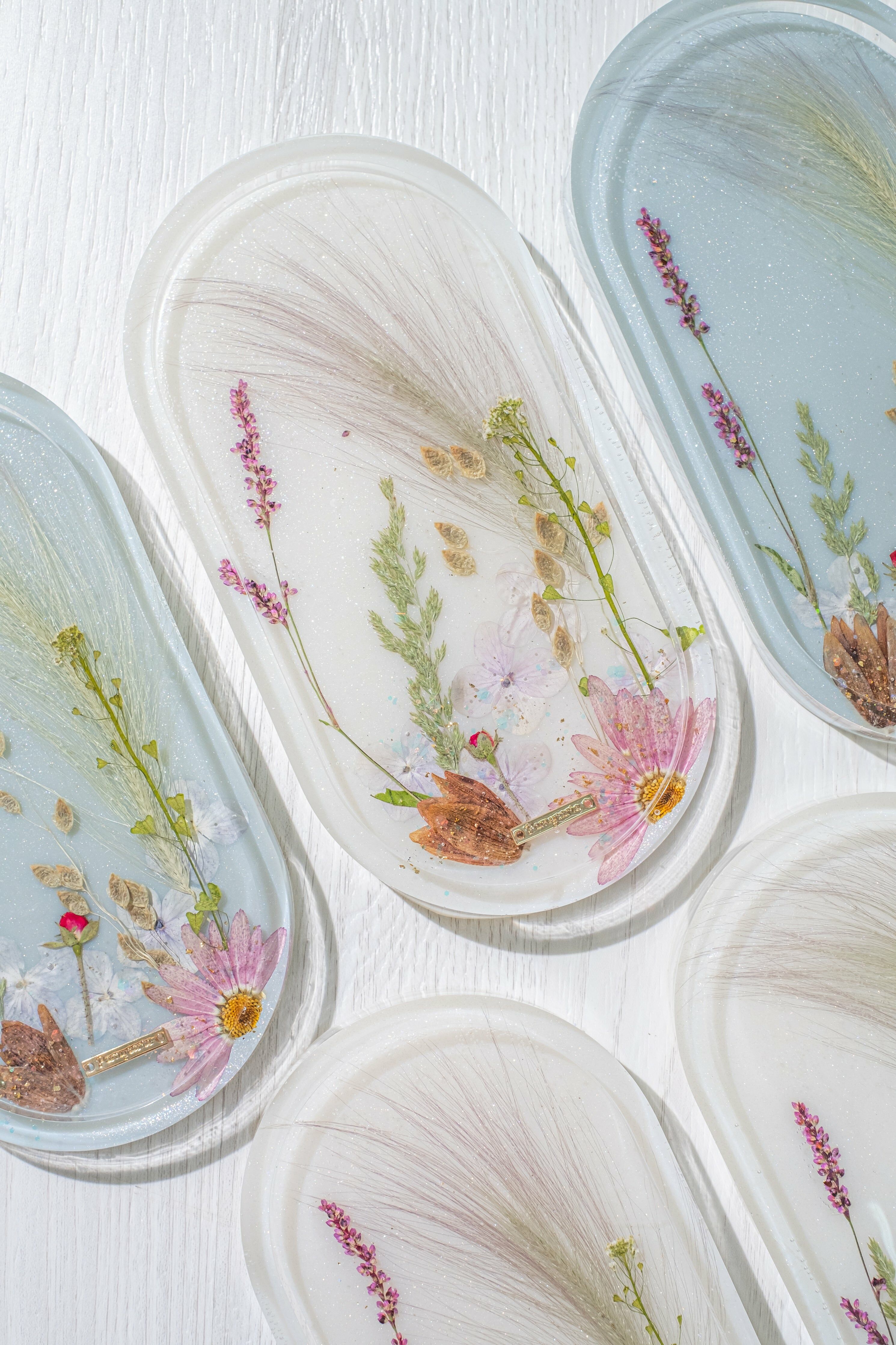 Home Accessory Long Plate (Violet / Green / White)