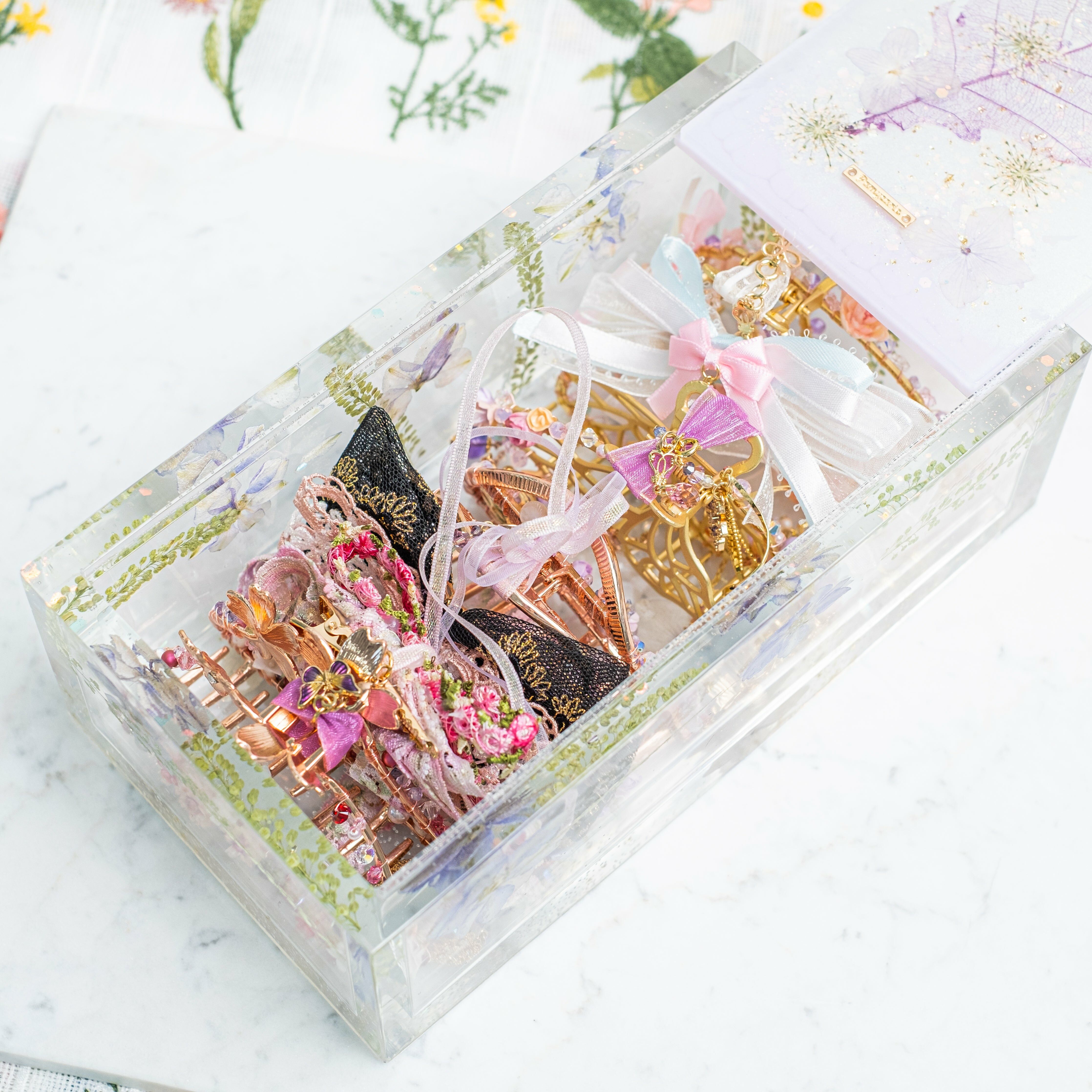 ⑩ Large Hair Accessory Box