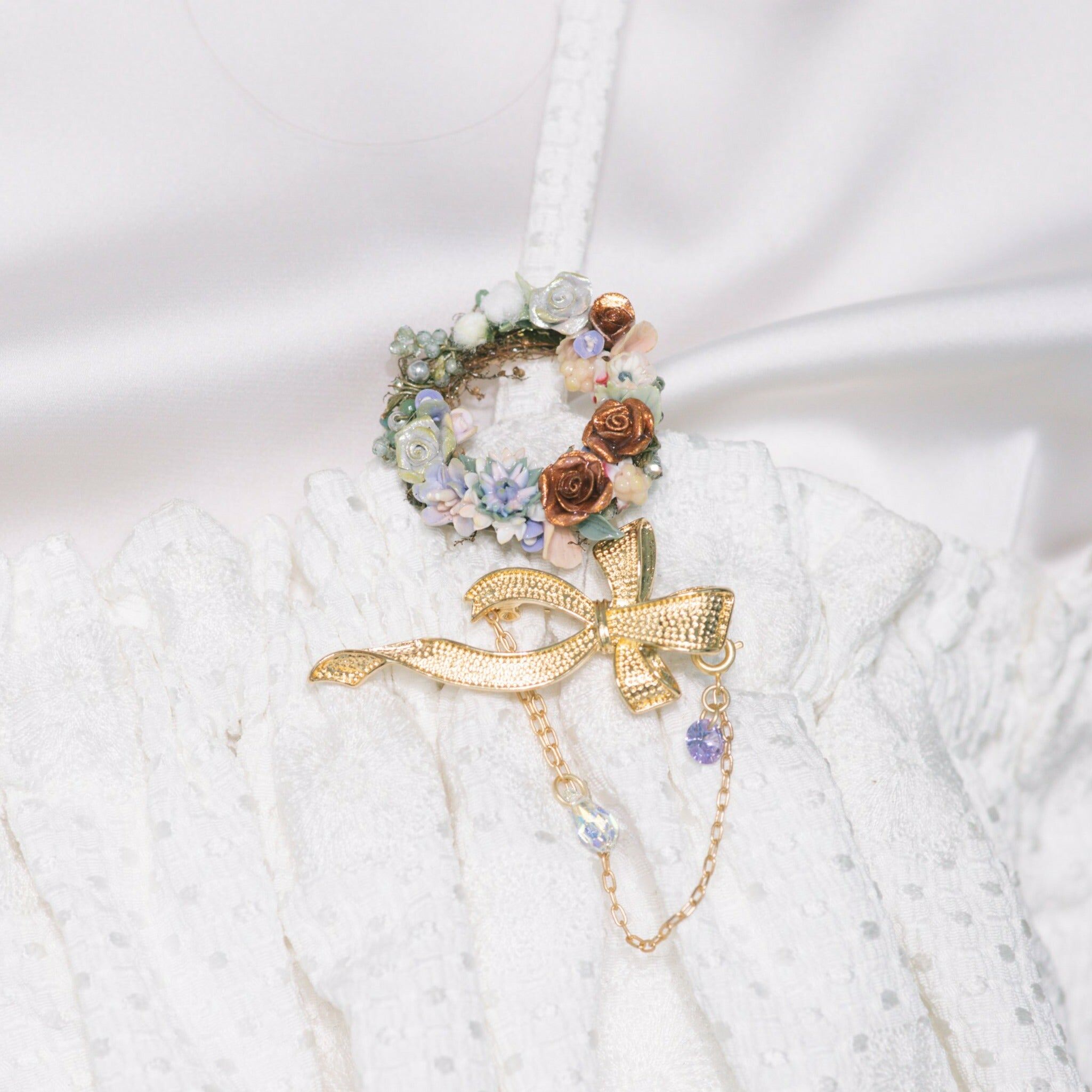 Valley of Serenity Floral Wreath Brooch Set