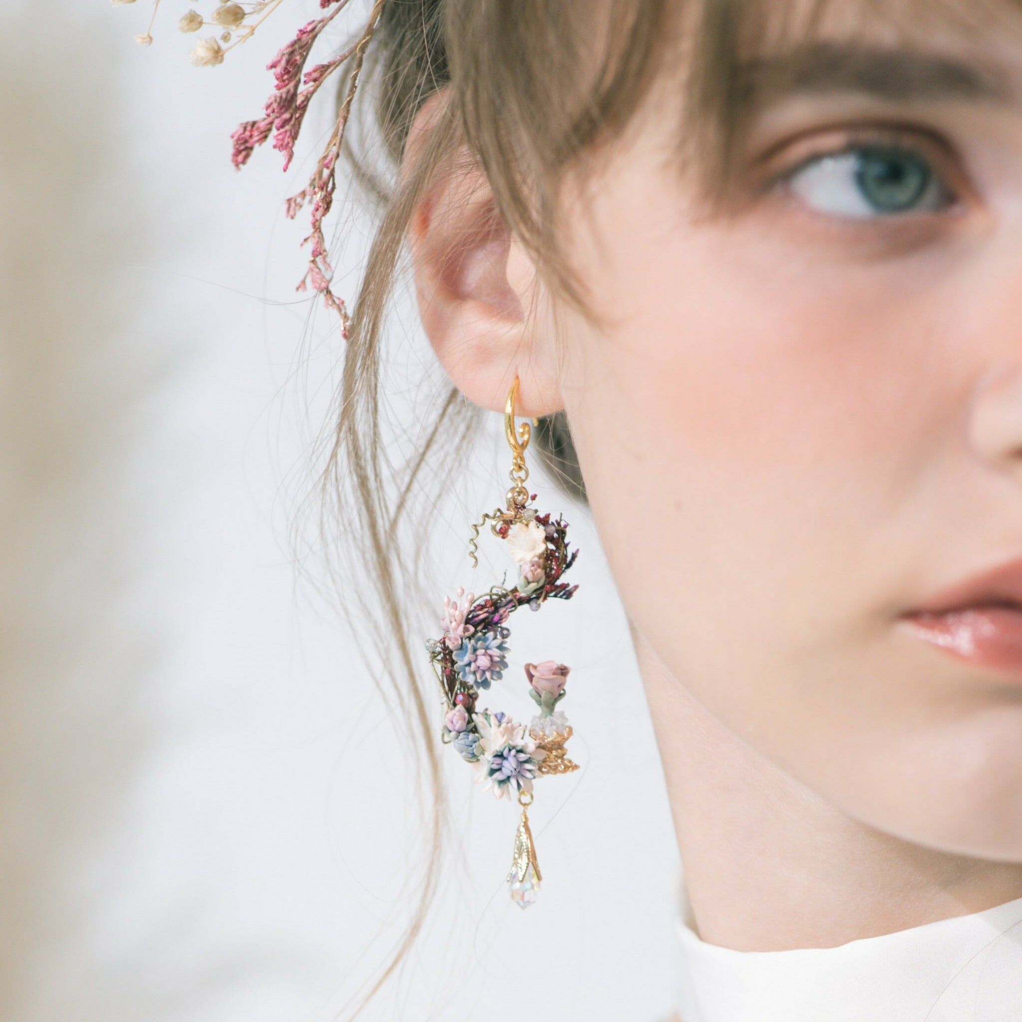 Flower of Solitude Hogarth Curve S925 Earrings