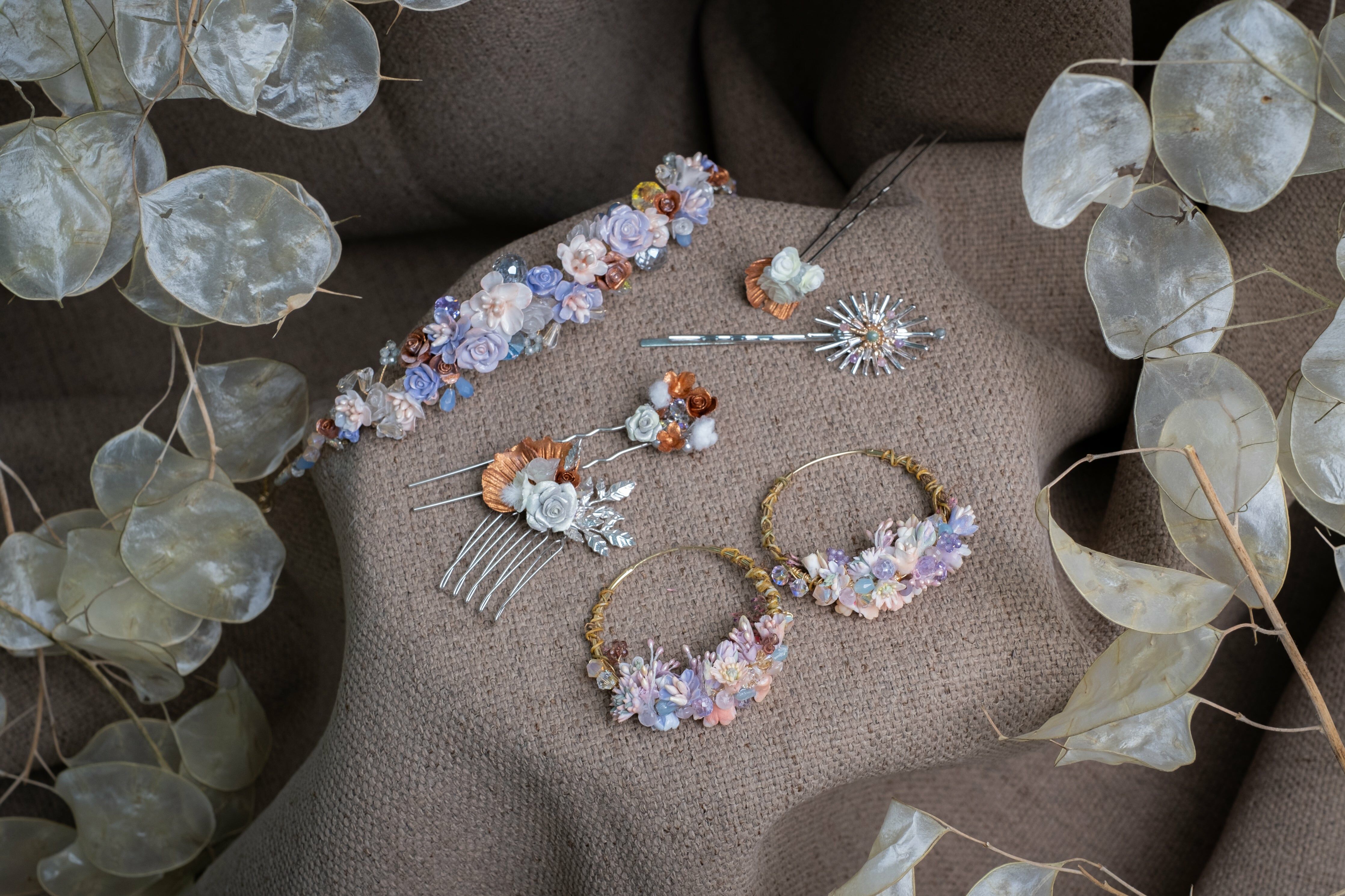 Time Capsule Metallic Rosette Hair Pin Set