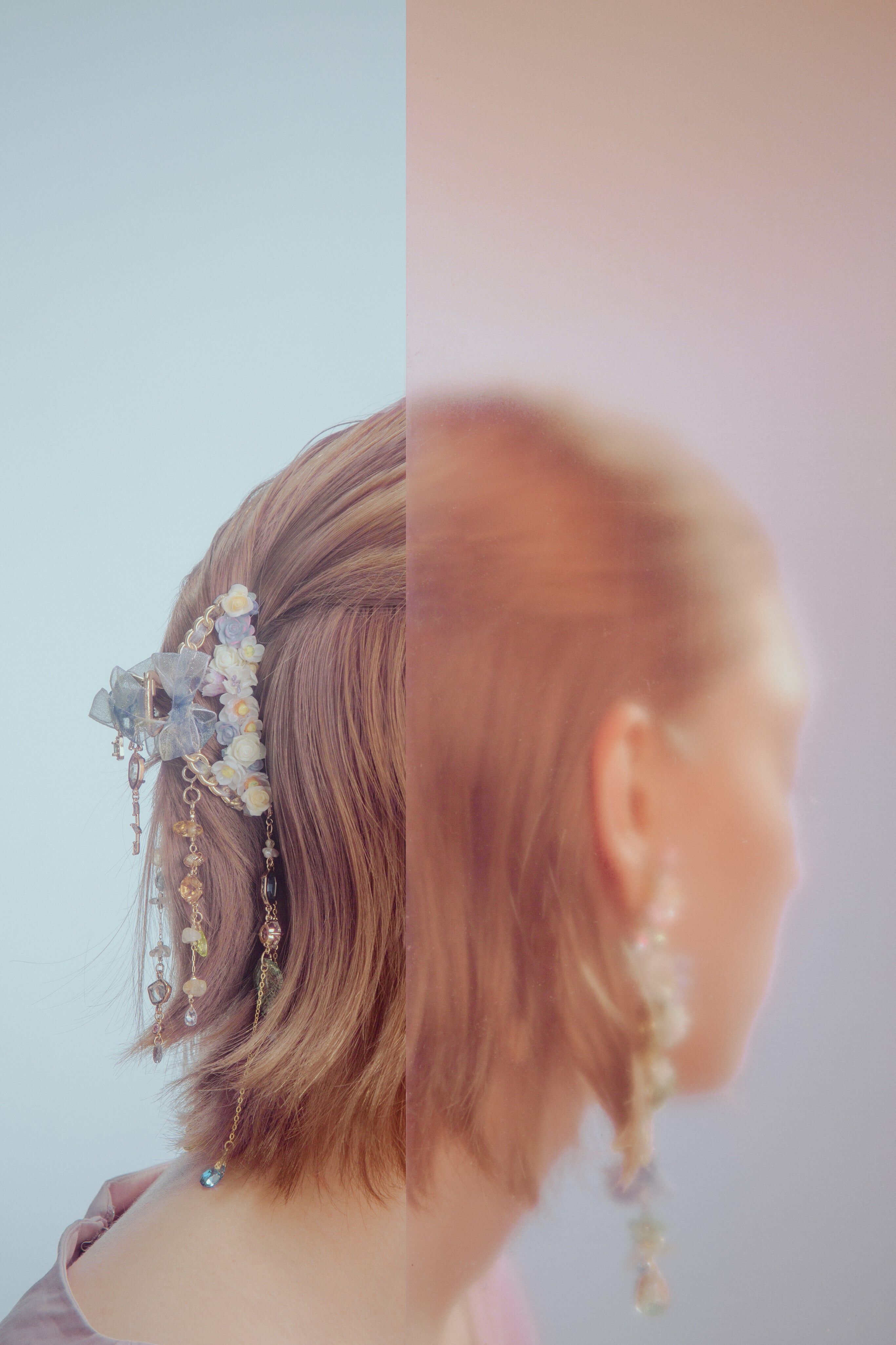 Gleaming Ripples Water Lily Claw Clip