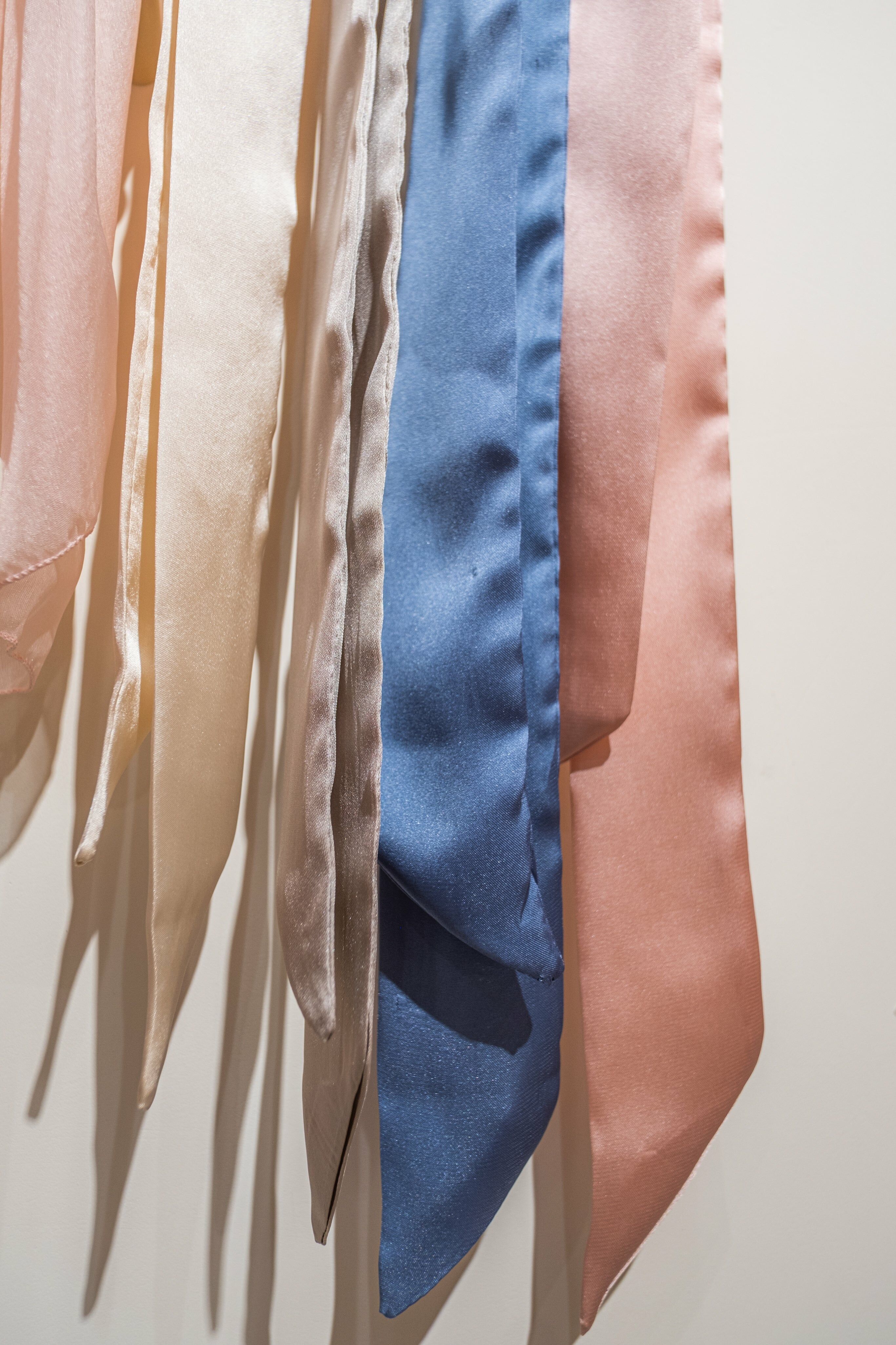 Smooth Chiffon Tie (Navy/Khaki/Cream/Dusty Pink)