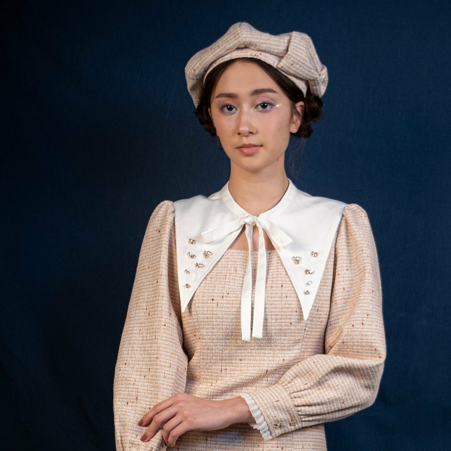 CZ Stone / Tweed Collar (Cream/Black)