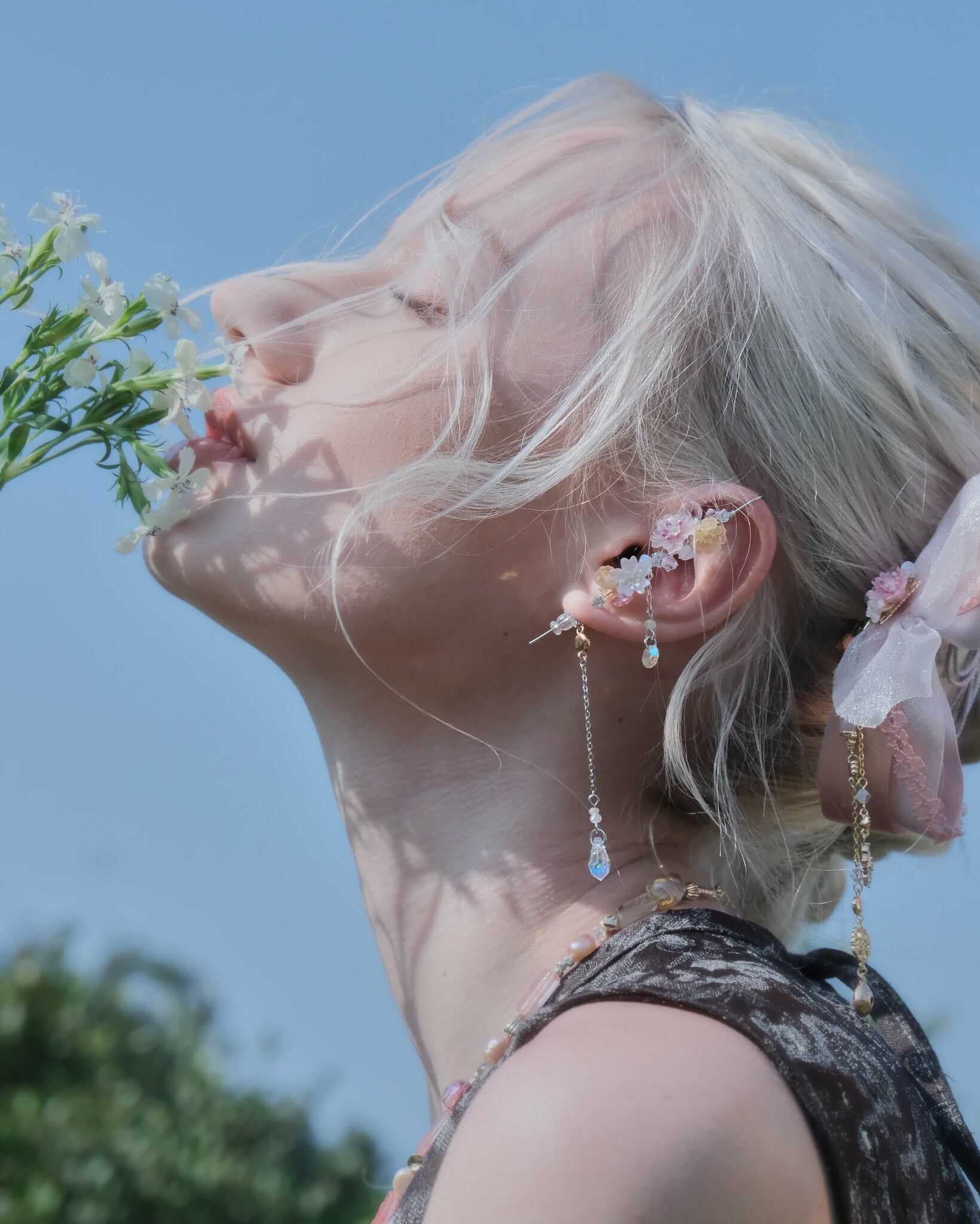 Mellifluous Wind Chimes Sakura Earrings and Ear Pin Set