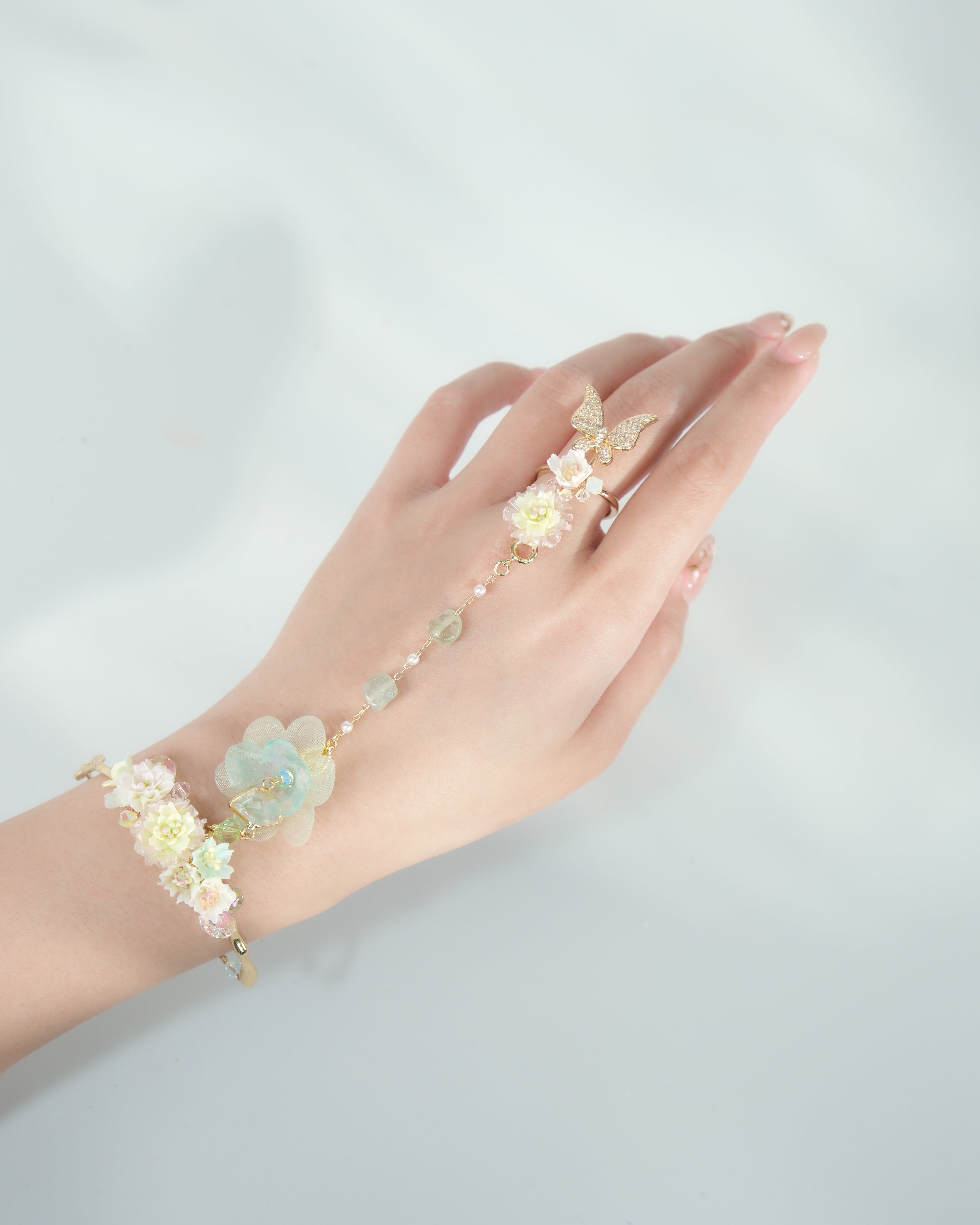 Milky Green Graden 2-way Slave Bangle