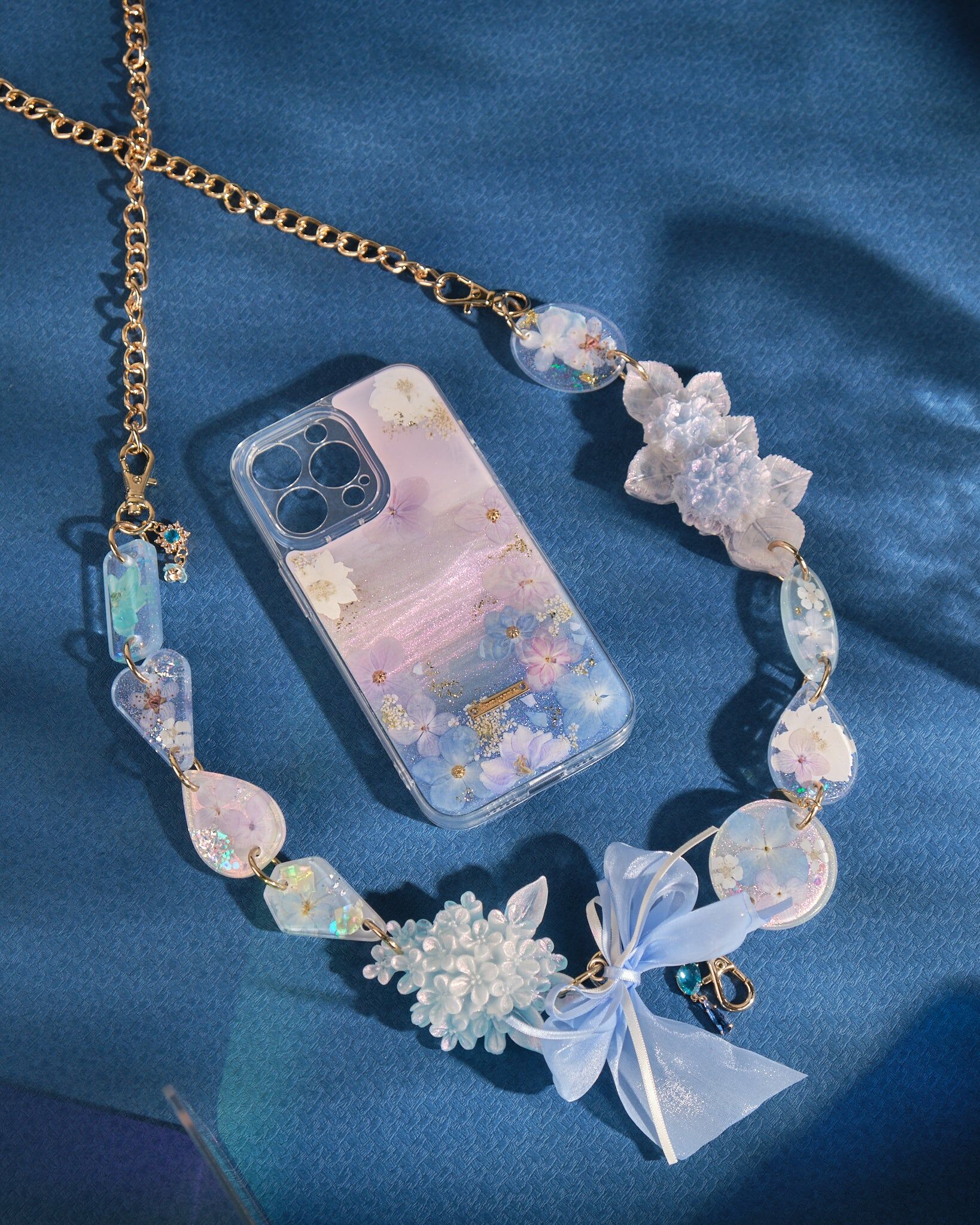 Daybreak Shoreline Hydrangea Oshibana Phone Case