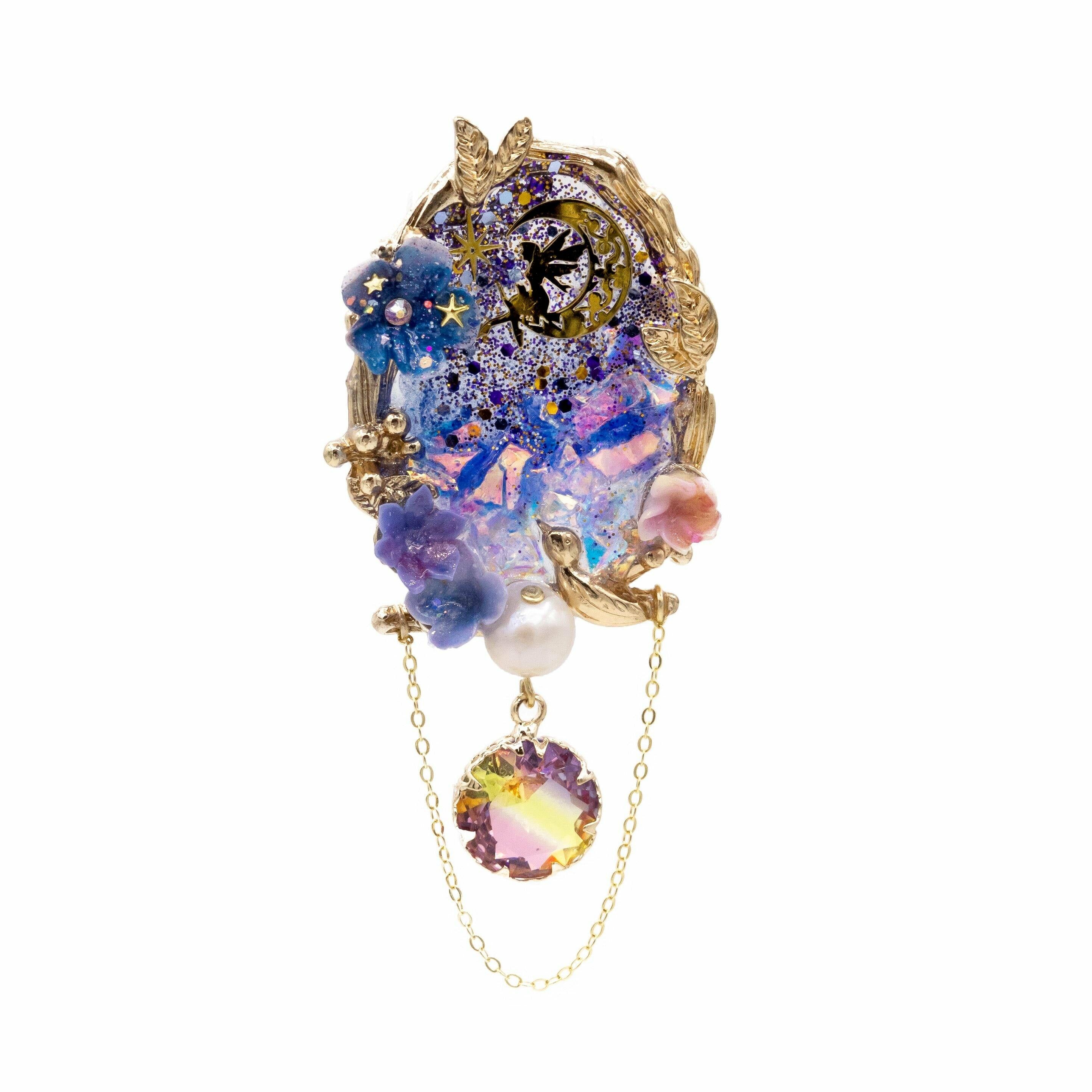 Cathedral Moonlight blending Gold-plated Brooch