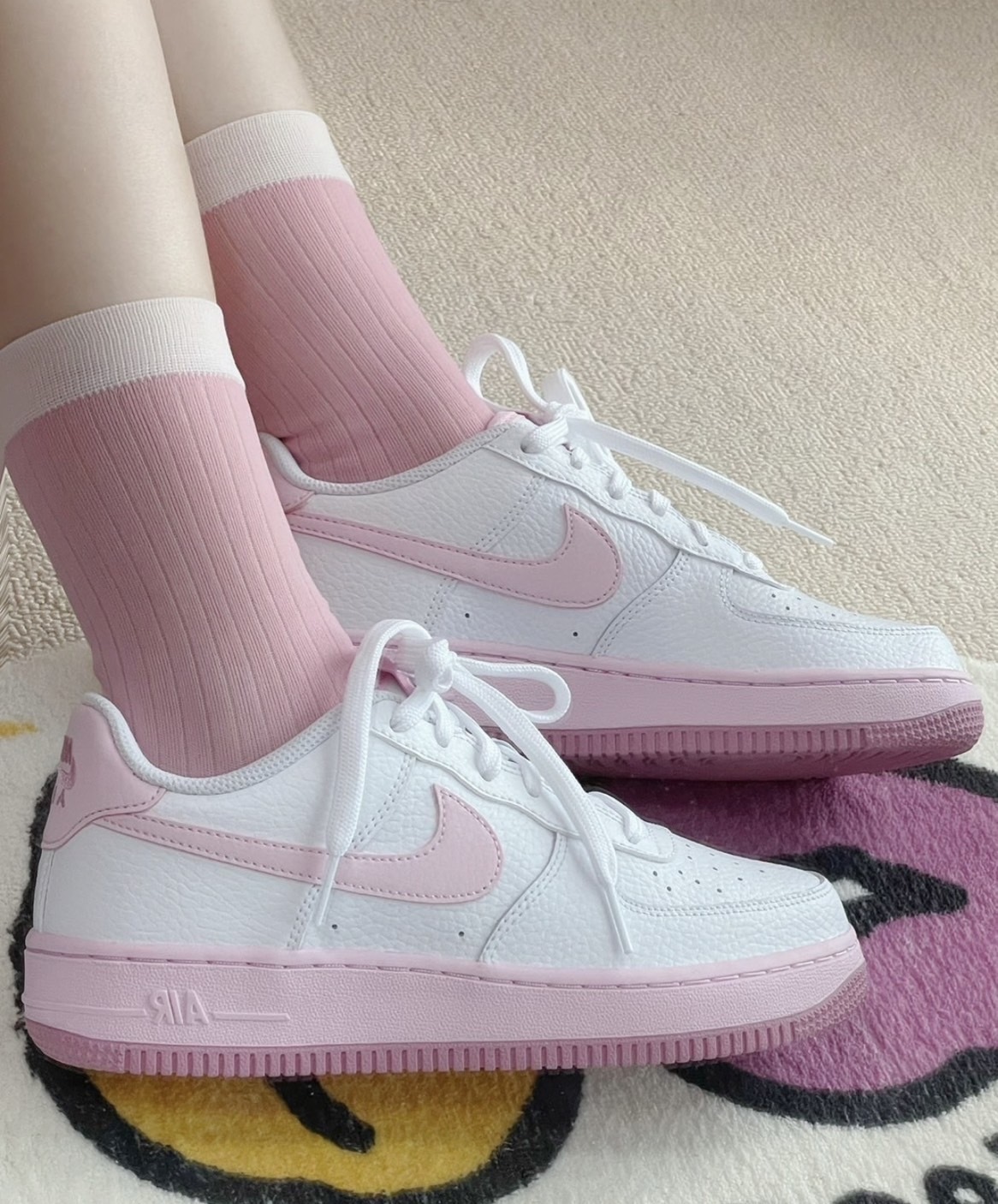 Nike Air Force 1 Low 女鞋 大童鞋 粉白色
