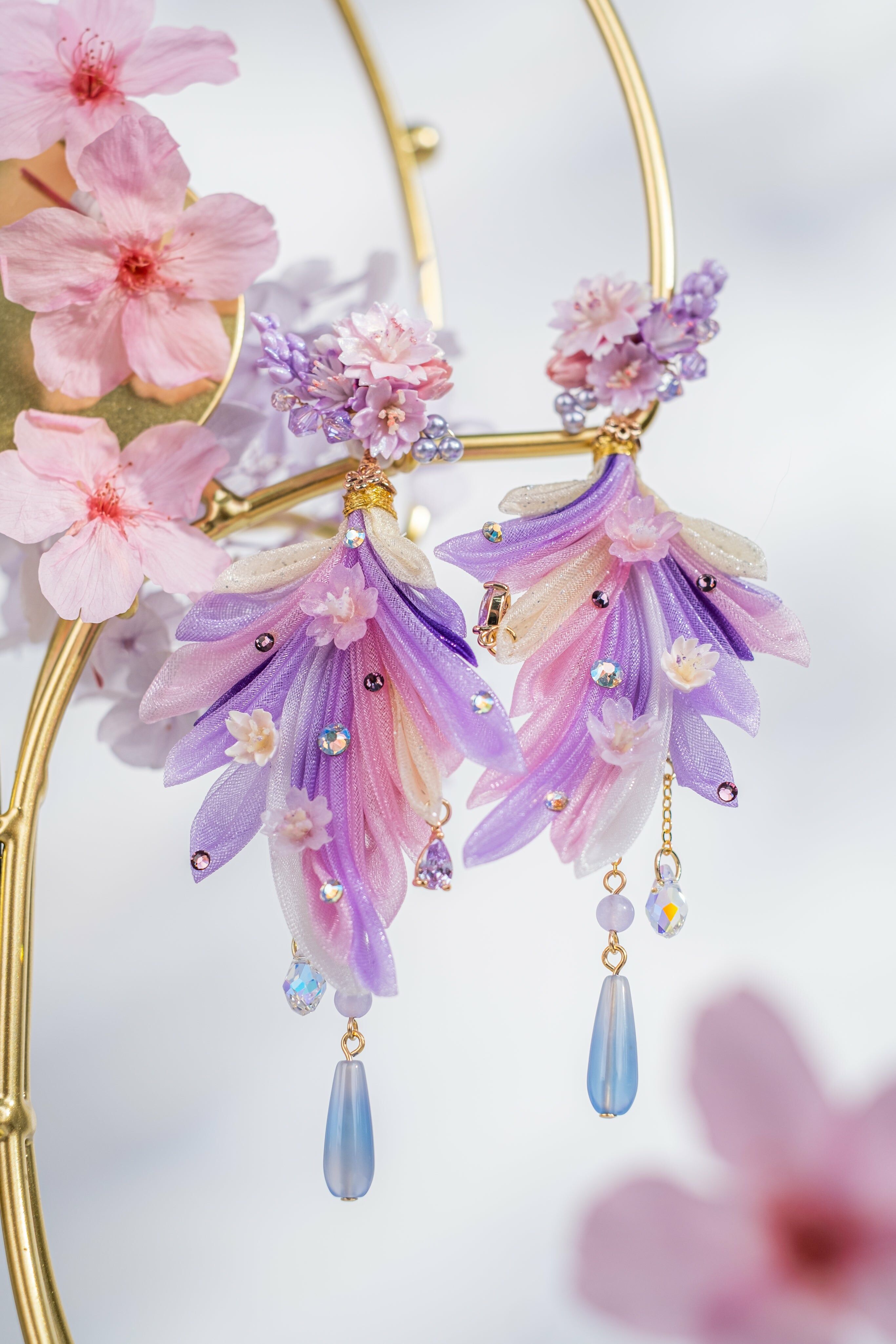Sense of Elation Sakura Sparkles Feathery Earrings (2-way)