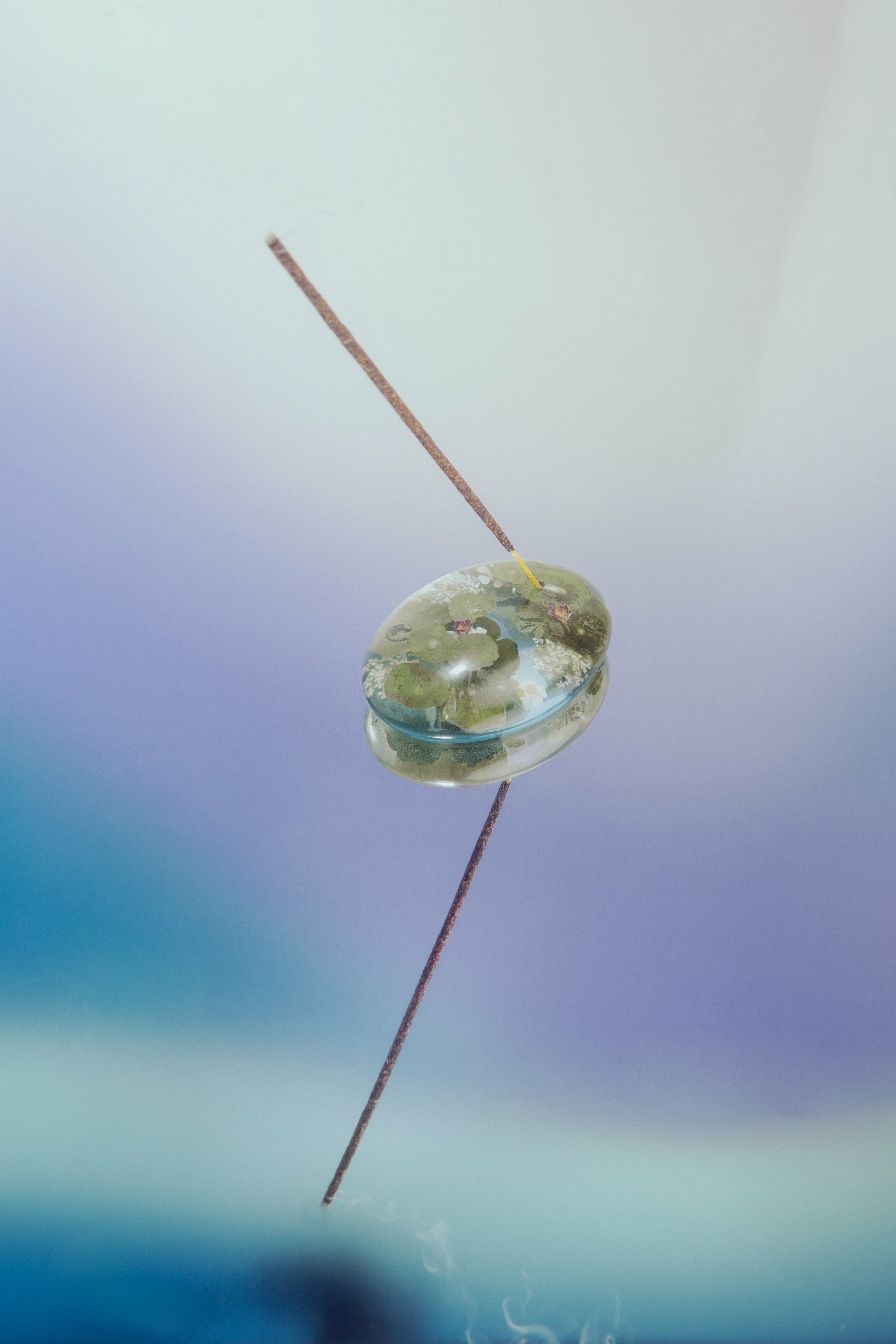 Shaft of Light Miniature Lotus Lake Oshibana Incense Holder