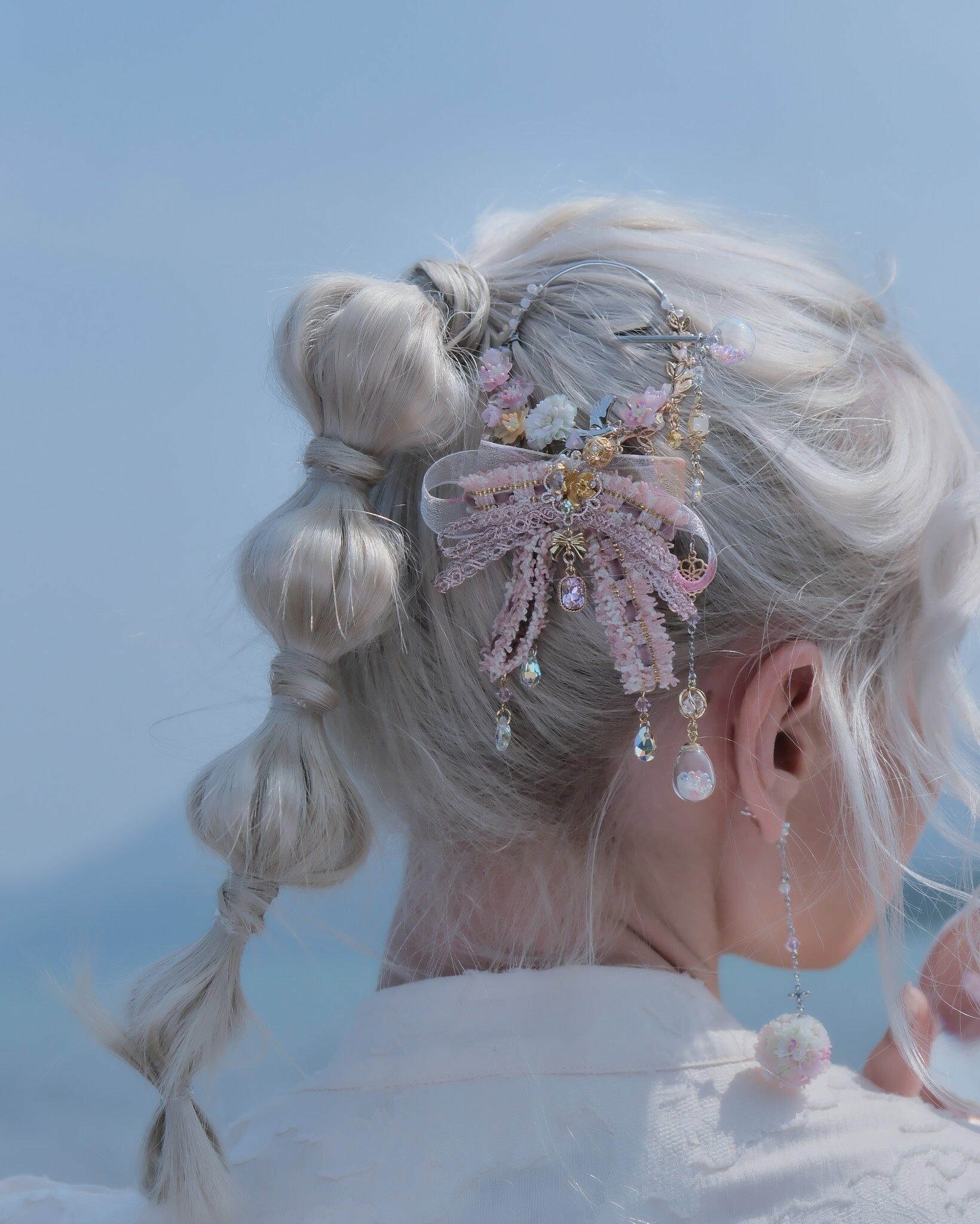 Tug at the Heartstrings Sakura Garland Hair Pin and Lace Ribbon Set